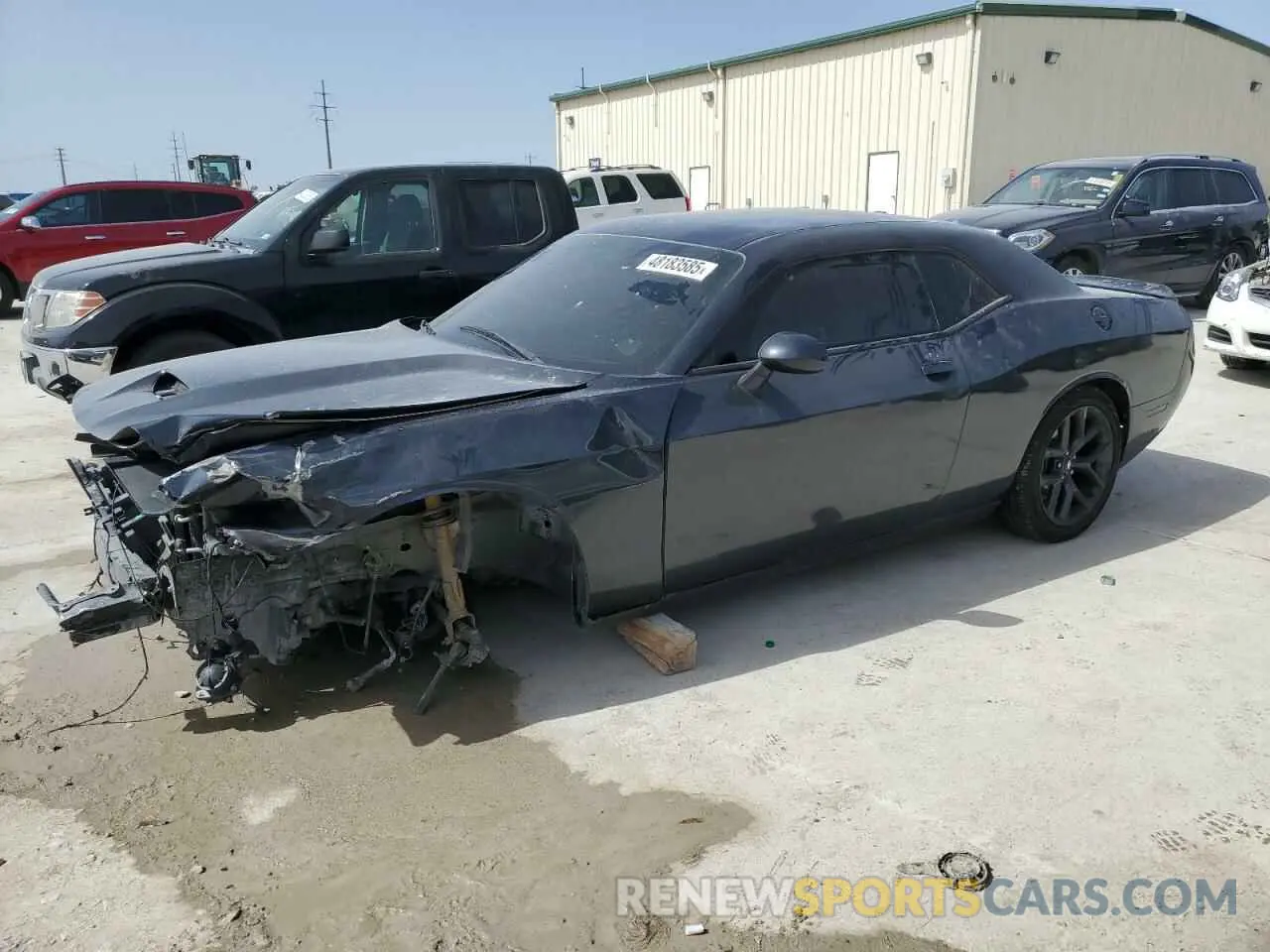 1 Photograph of a damaged car 2C3CDZBT2KH583266 DODGE CHALLENGER 2019