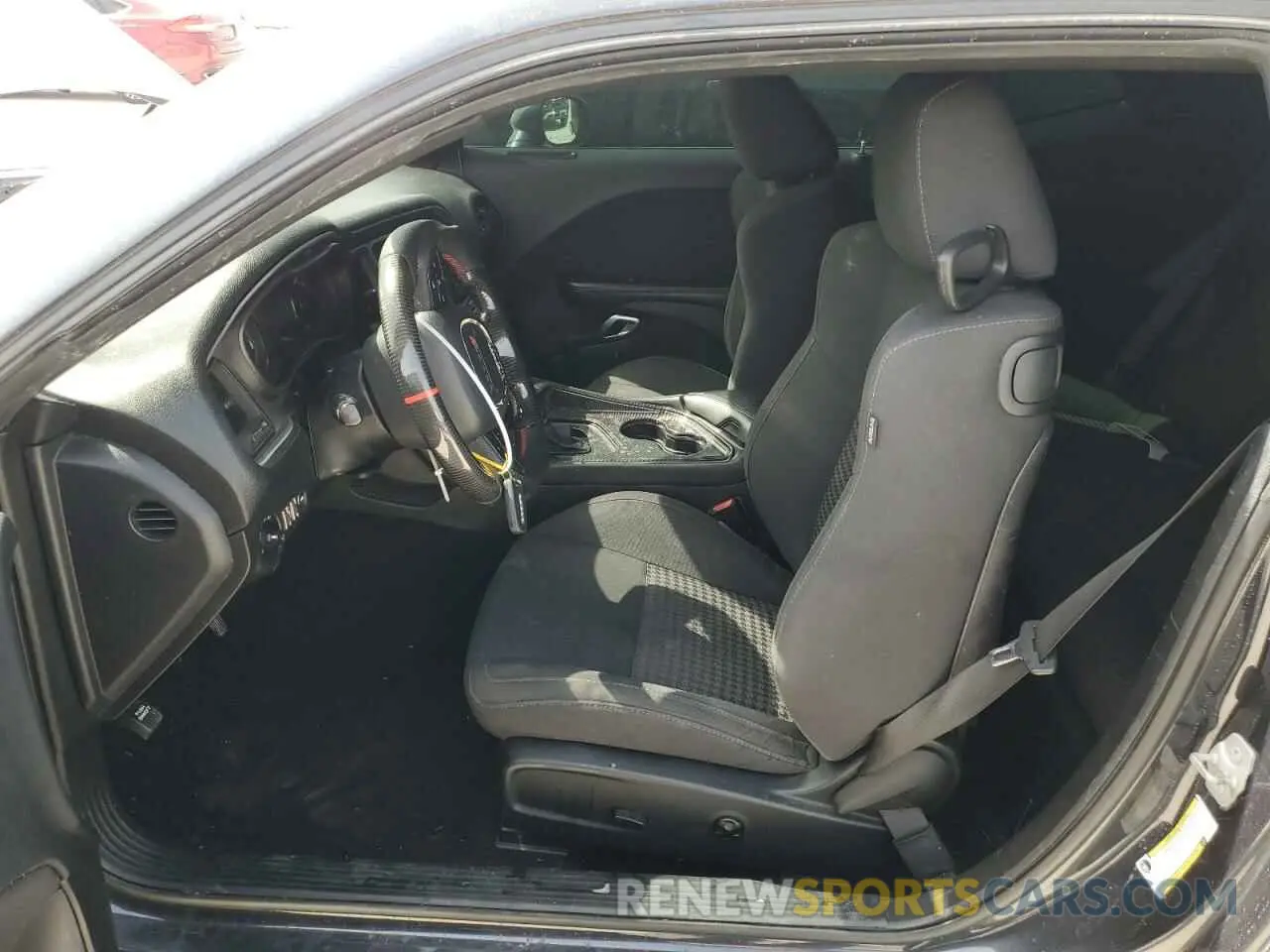 7 Photograph of a damaged car 2C3CDZBT2KH583266 DODGE CHALLENGER 2019