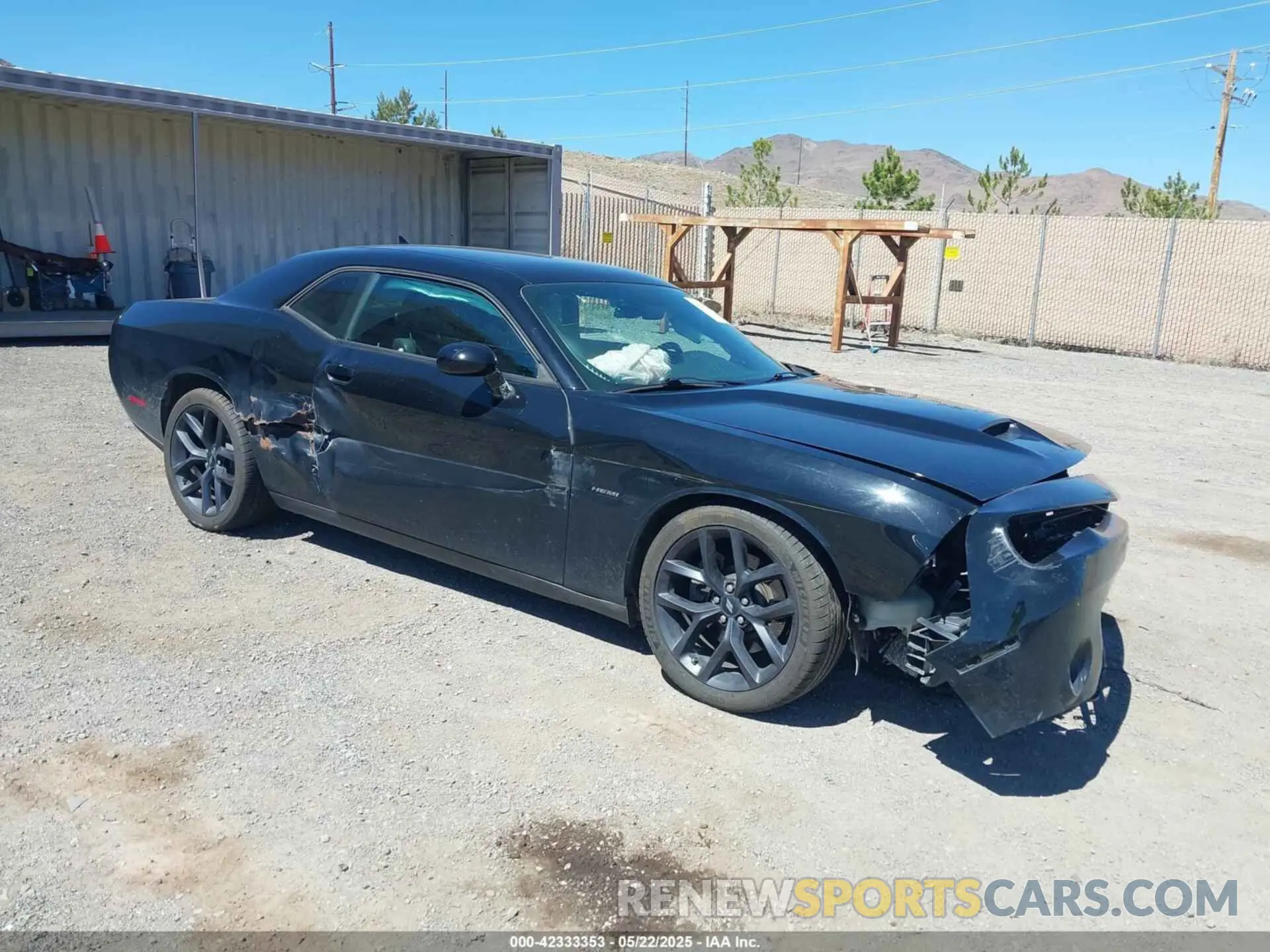 1 Photograph of a damaged car 2C3CDZBT2KH620333 DODGE CHALLENGER 2019