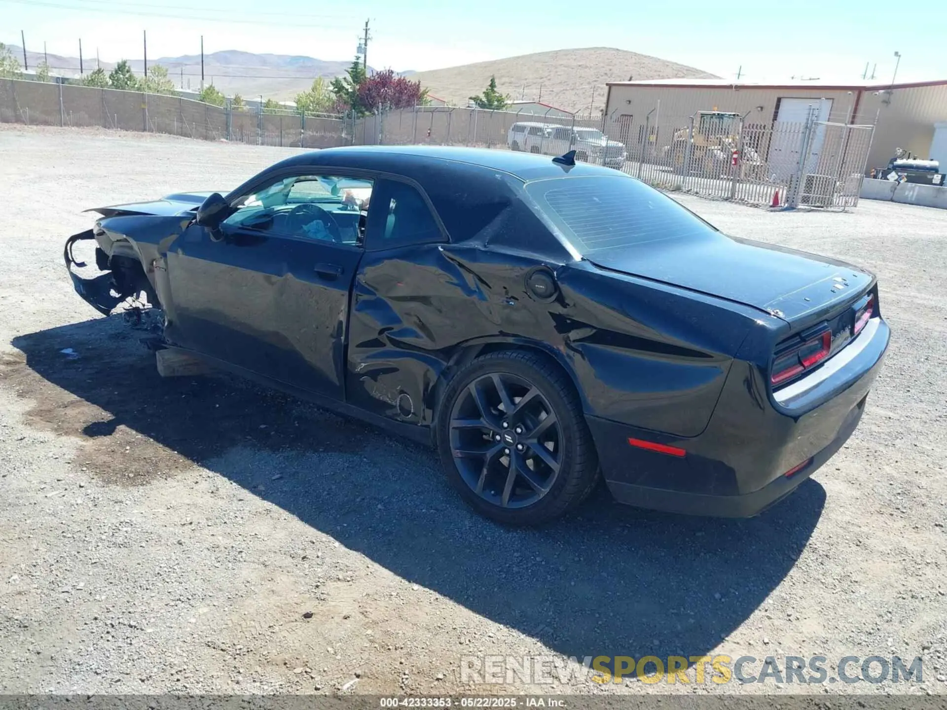3 Photograph of a damaged car 2C3CDZBT2KH620333 DODGE CHALLENGER 2019
