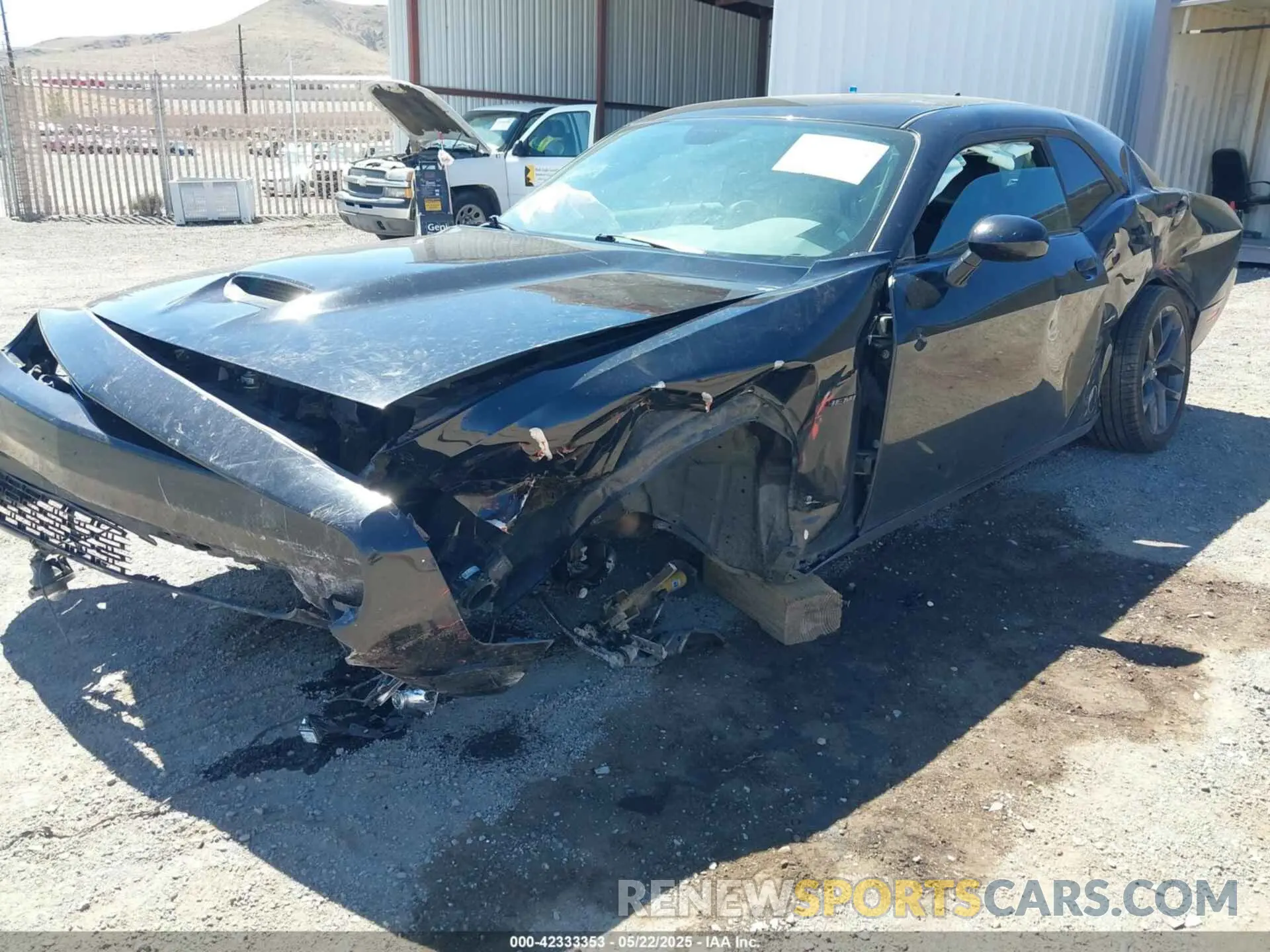 6 Photograph of a damaged car 2C3CDZBT2KH620333 DODGE CHALLENGER 2019