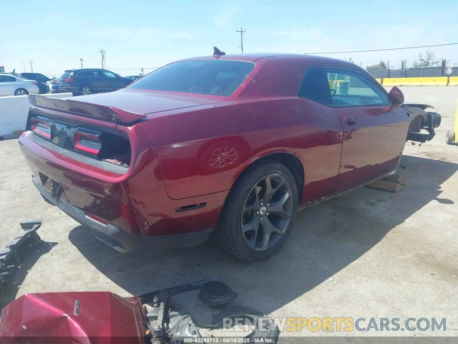 4 Photograph of a damaged car 2C3CDZBT2KH751102 DODGE CHALLENGER 2019