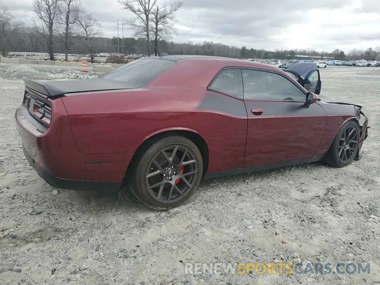 3 Photograph of a damaged car 2C3CDZBT3KH521858 DODGE CHALLENGER 2019