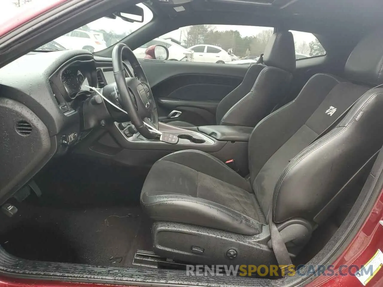 7 Photograph of a damaged car 2C3CDZBT3KH521858 DODGE CHALLENGER 2019