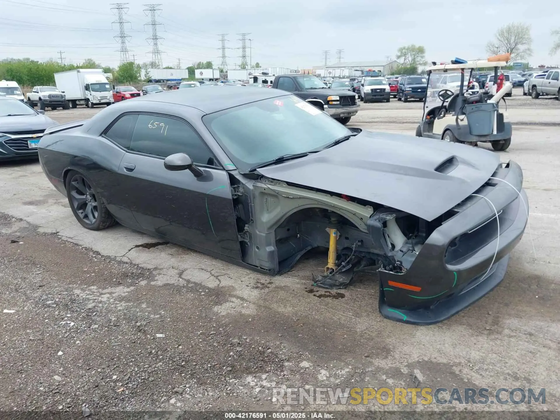 1 Photograph of a damaged car 2C3CDZBT4KH593670 DODGE CHALLENGER 2019