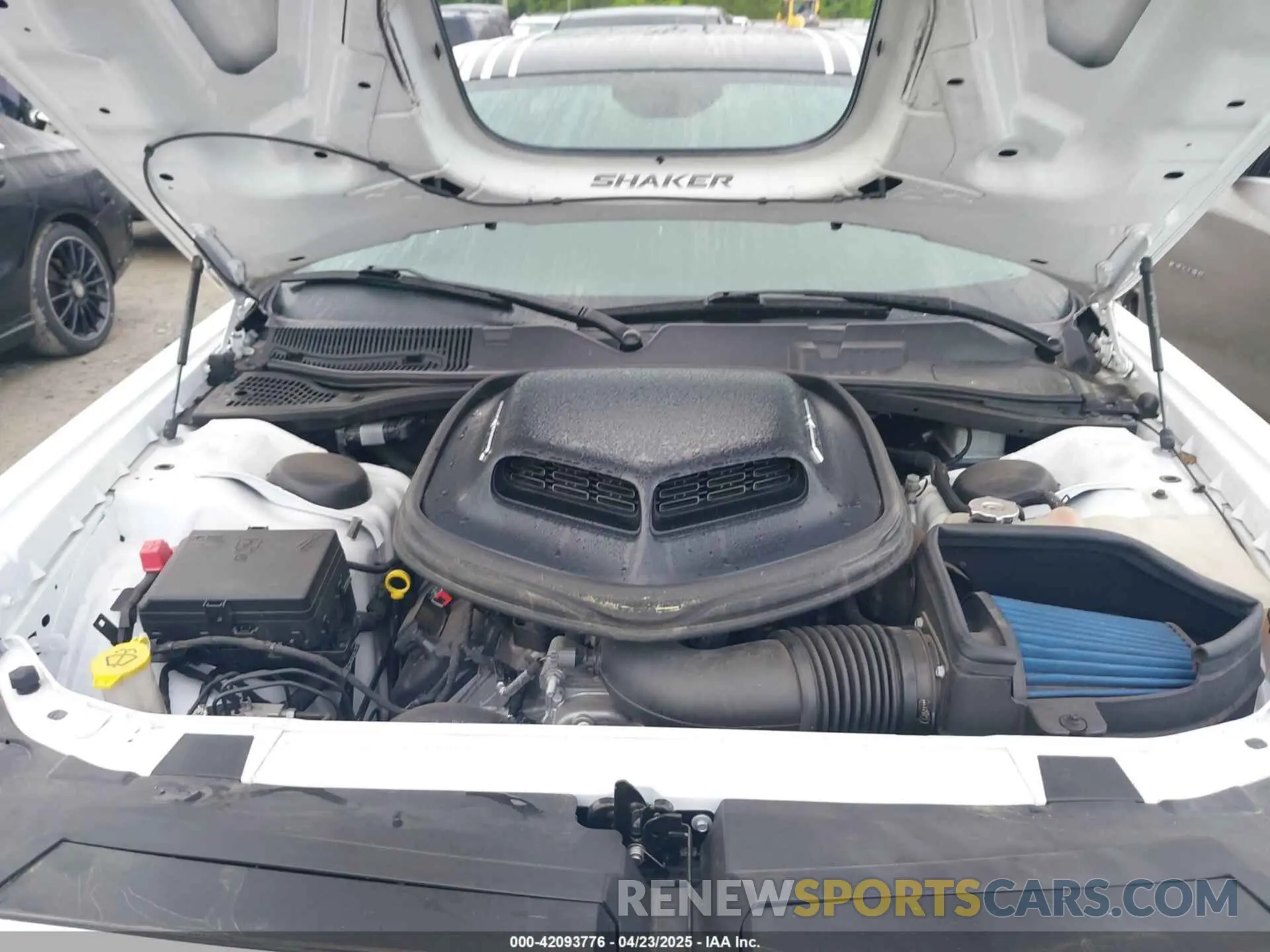 10 Photograph of a damaged car 2C3CDZBT4KH604103 DODGE CHALLENGER 2019