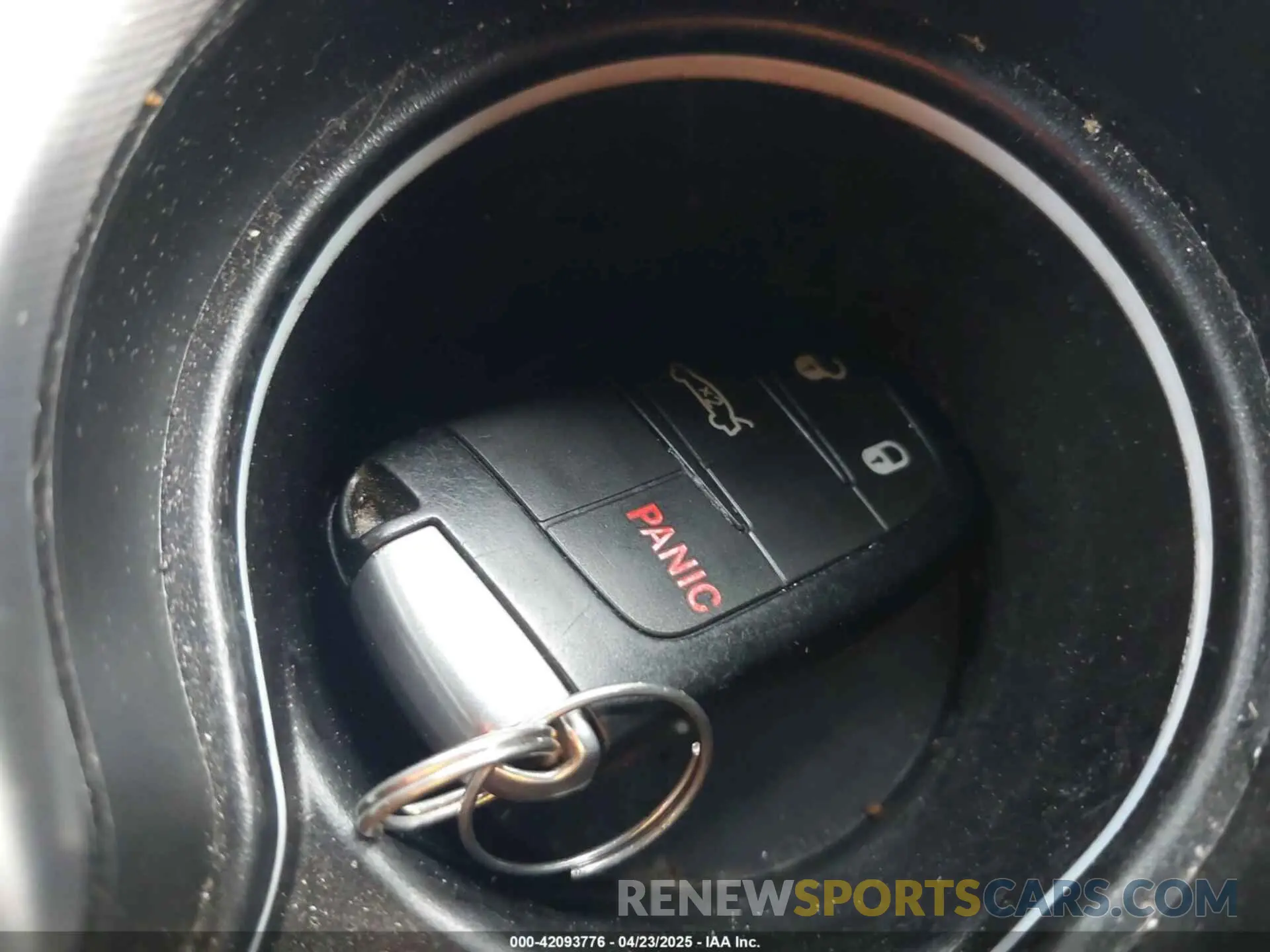 11 Photograph of a damaged car 2C3CDZBT4KH604103 DODGE CHALLENGER 2019