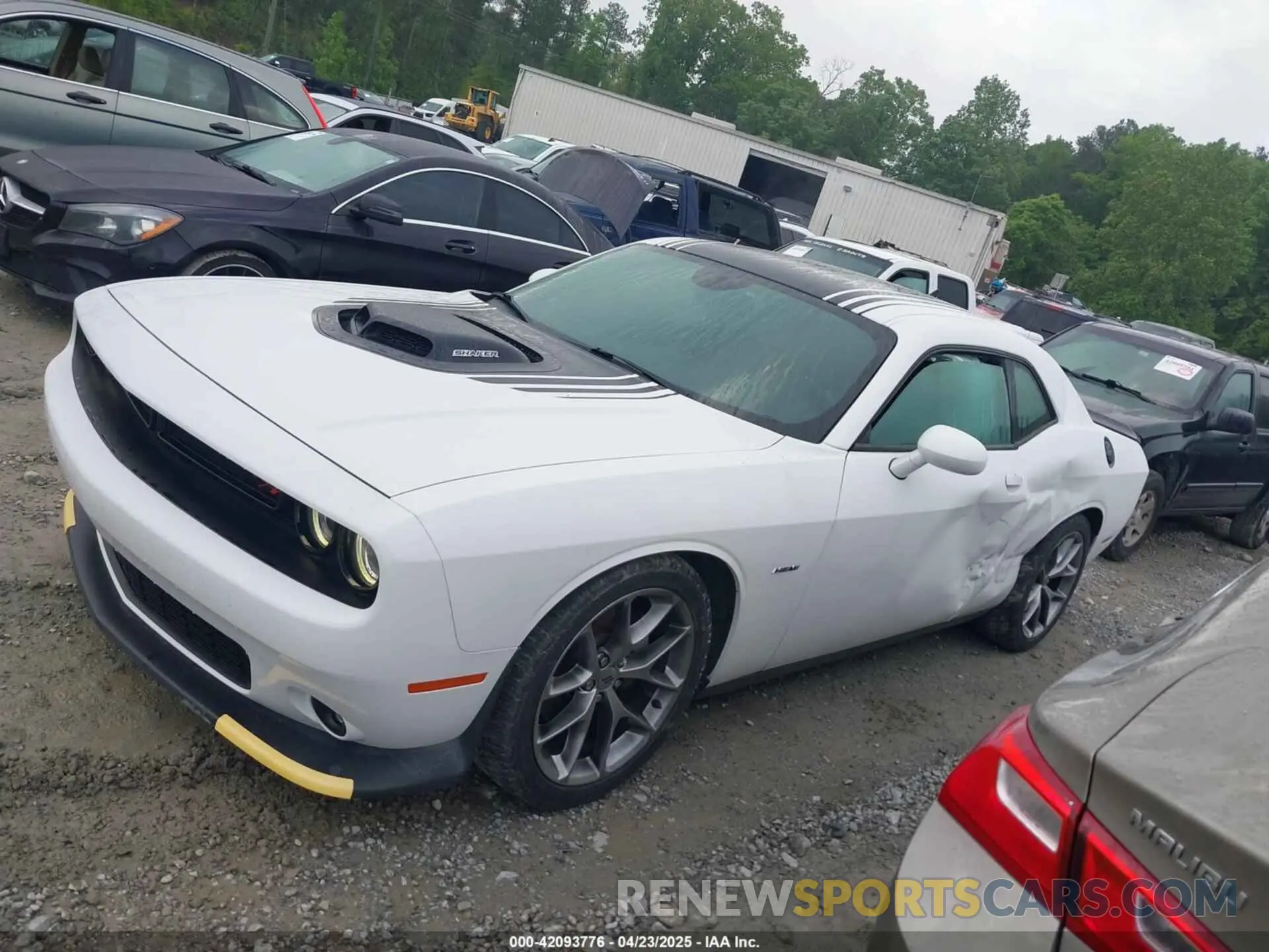 14 Photograph of a damaged car 2C3CDZBT4KH604103 DODGE CHALLENGER 2019