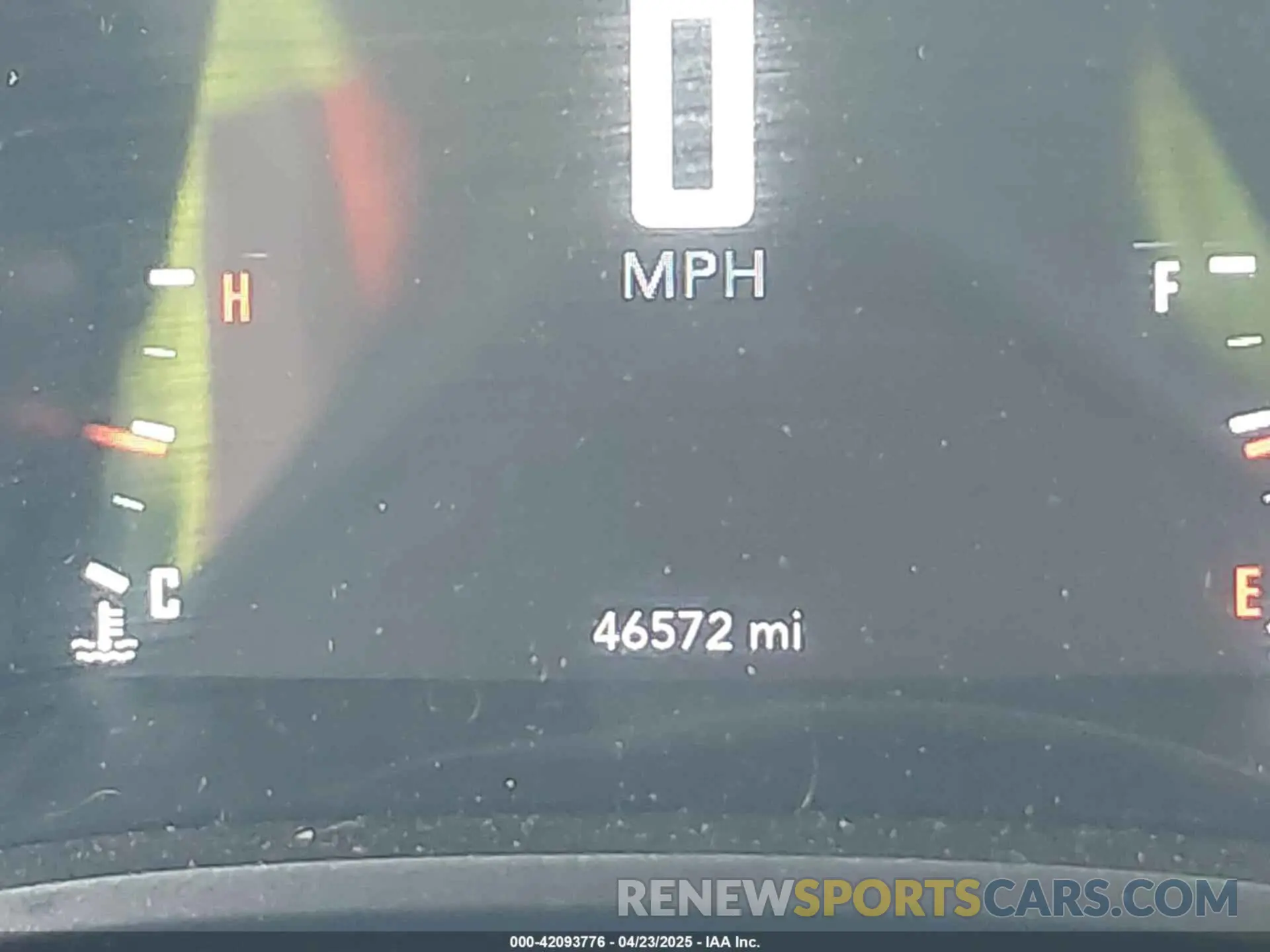 15 Photograph of a damaged car 2C3CDZBT4KH604103 DODGE CHALLENGER 2019