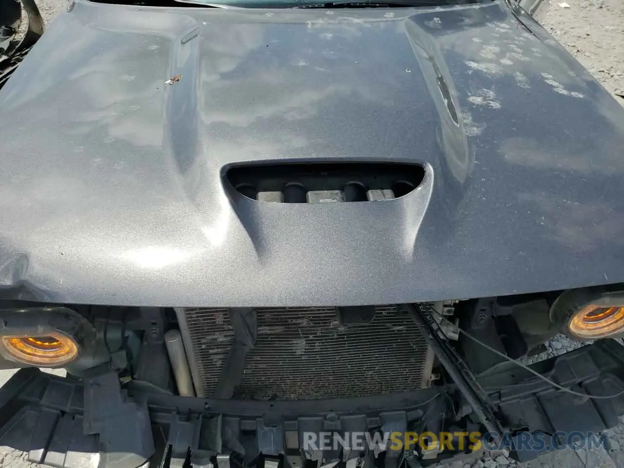 11 Photograph of a damaged car 2C3CDZBT4KH606420 DODGE CHALLENGER 2019