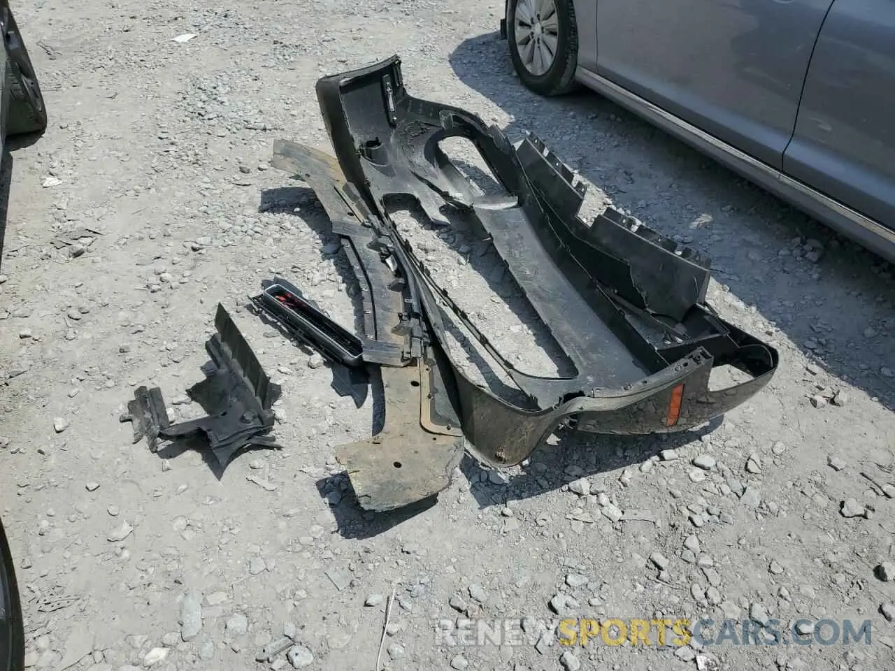 12 Photograph of a damaged car 2C3CDZBT4KH606420 DODGE CHALLENGER 2019
