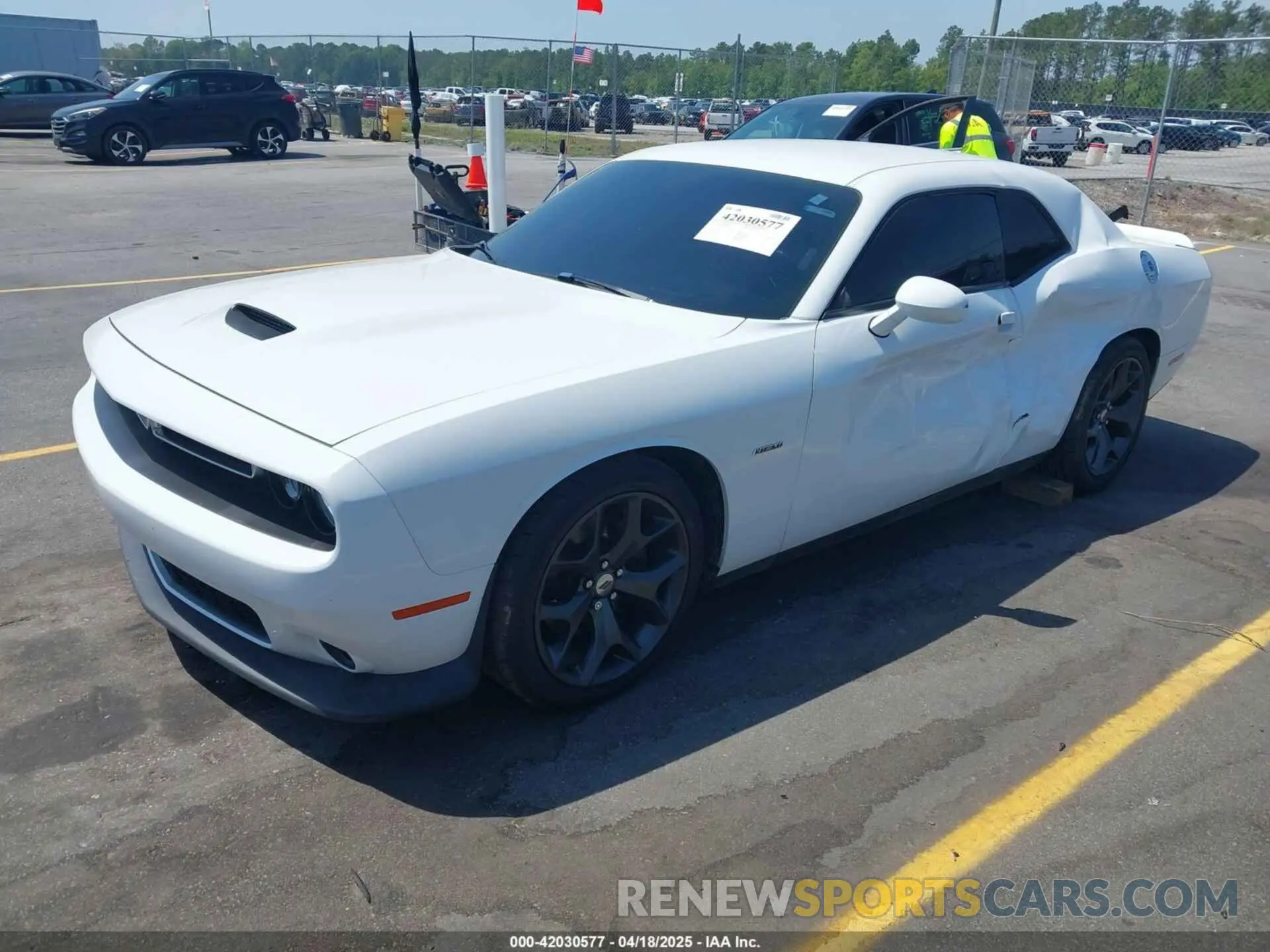 2 Photograph of a damaged car 2C3CDZBT4KH629423 DODGE CHALLENGER 2019
