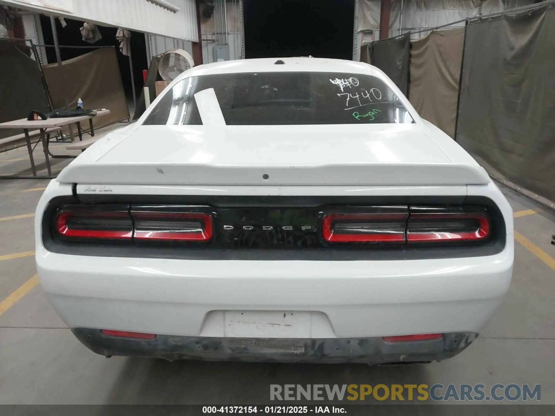 16 Photograph of a damaged car 2C3CDZBT5KH573606 DODGE CHALLENGER 2019