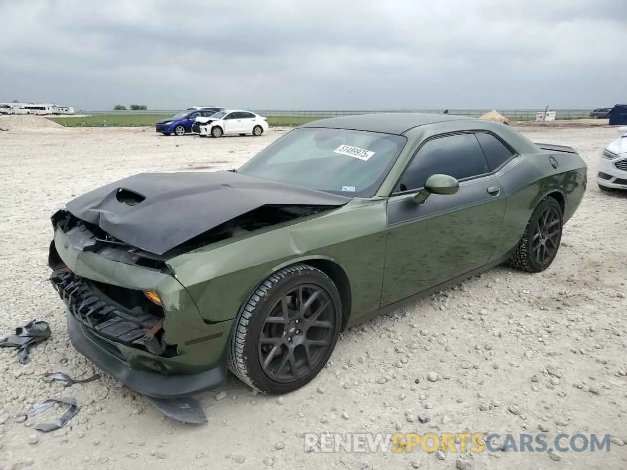 1 Photograph of a damaged car 2C3CDZBT5KH602540 DODGE CHALLENGER 2019