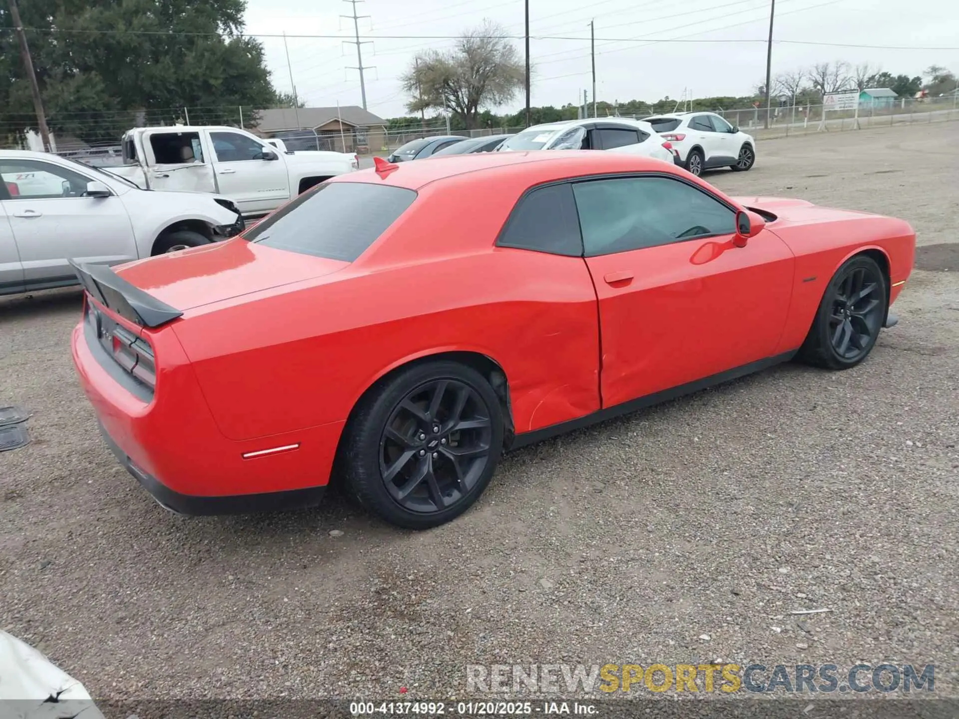4 Photograph of a damaged car 2C3CDZBT5KH624151 DODGE CHALLENGER 2019