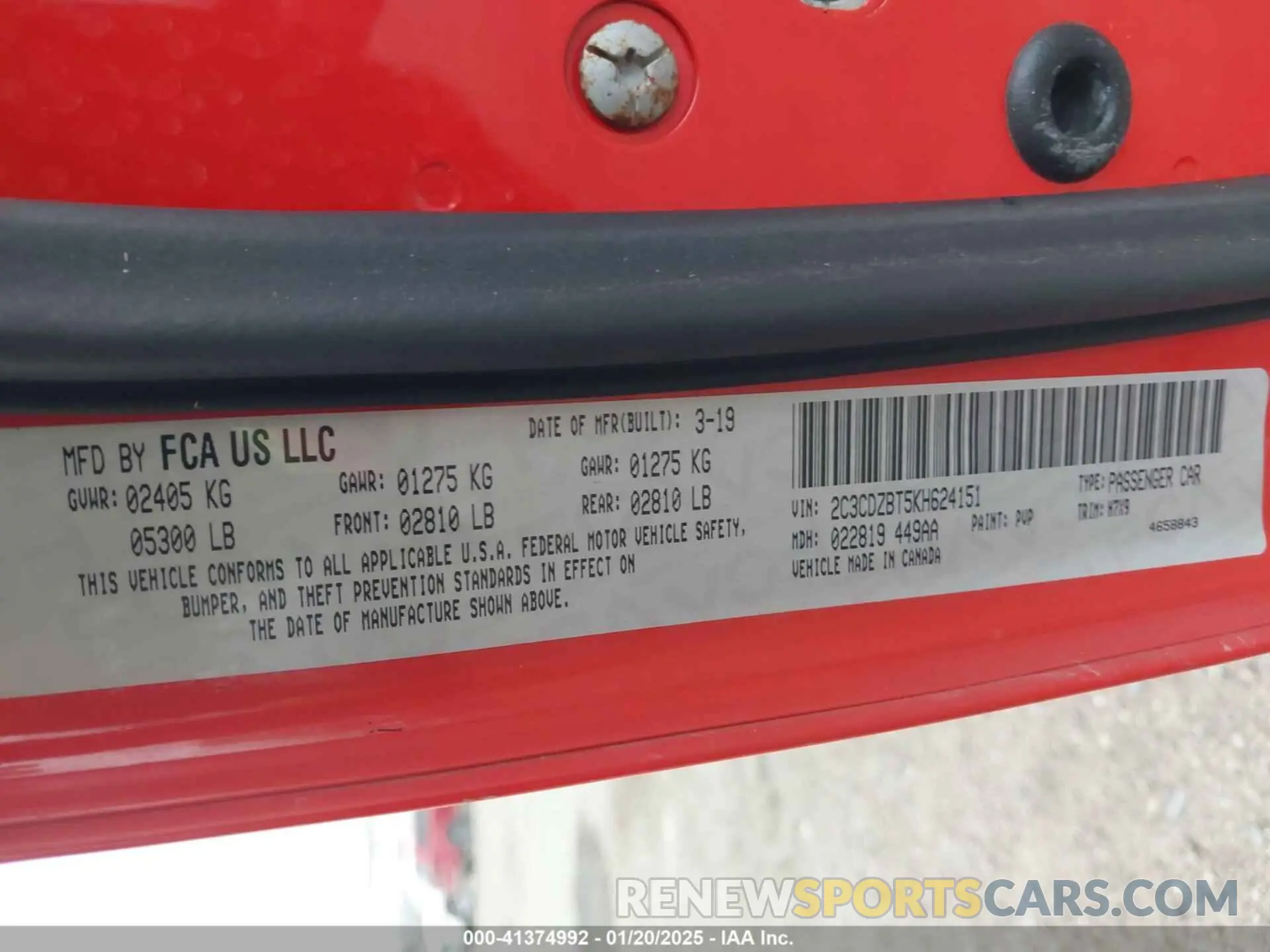 9 Photograph of a damaged car 2C3CDZBT5KH624151 DODGE CHALLENGER 2019