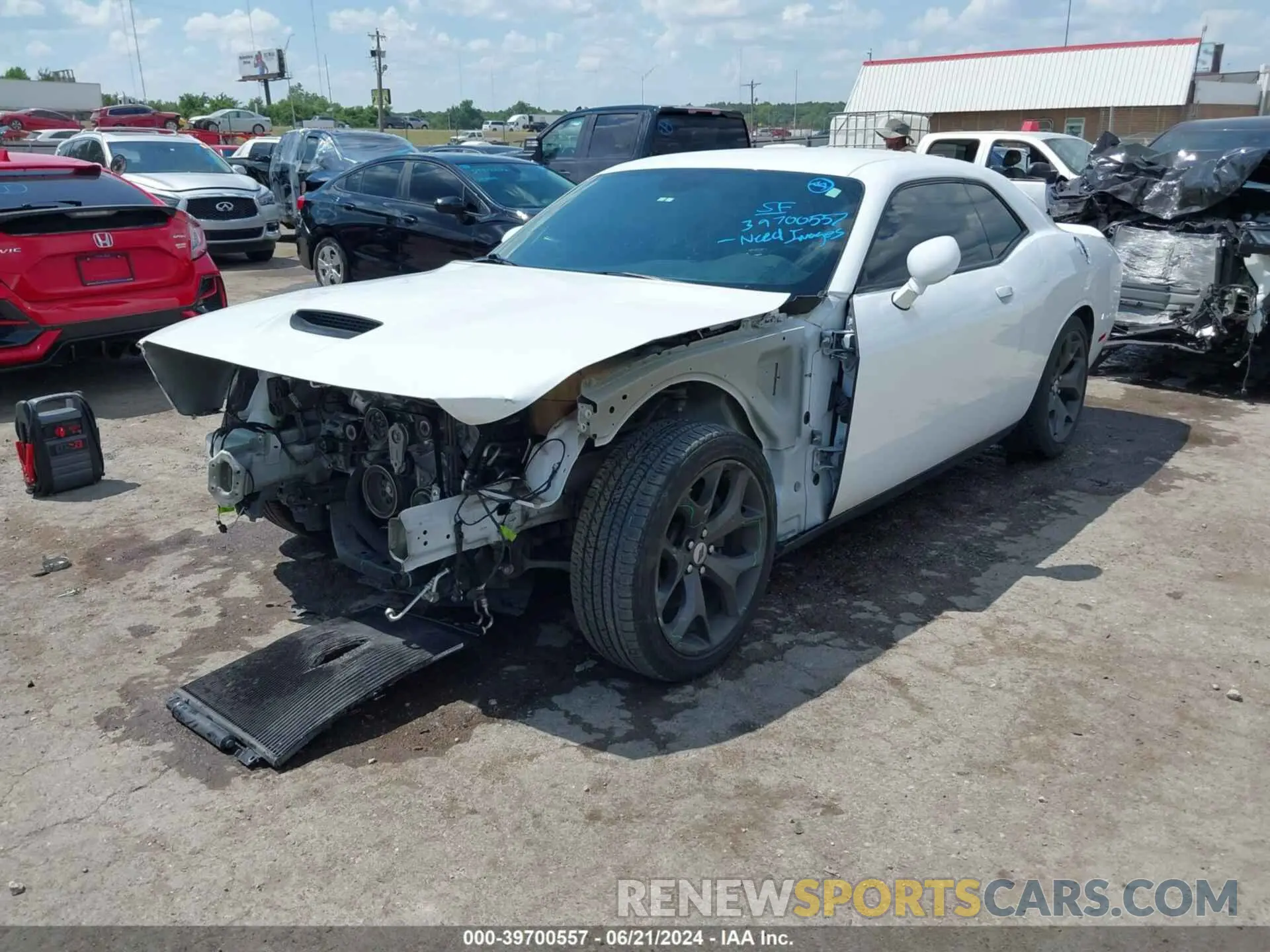 2 Photograph of a damaged car 2C3CDZBT5KH642195 DODGE CHALLENGER 2019