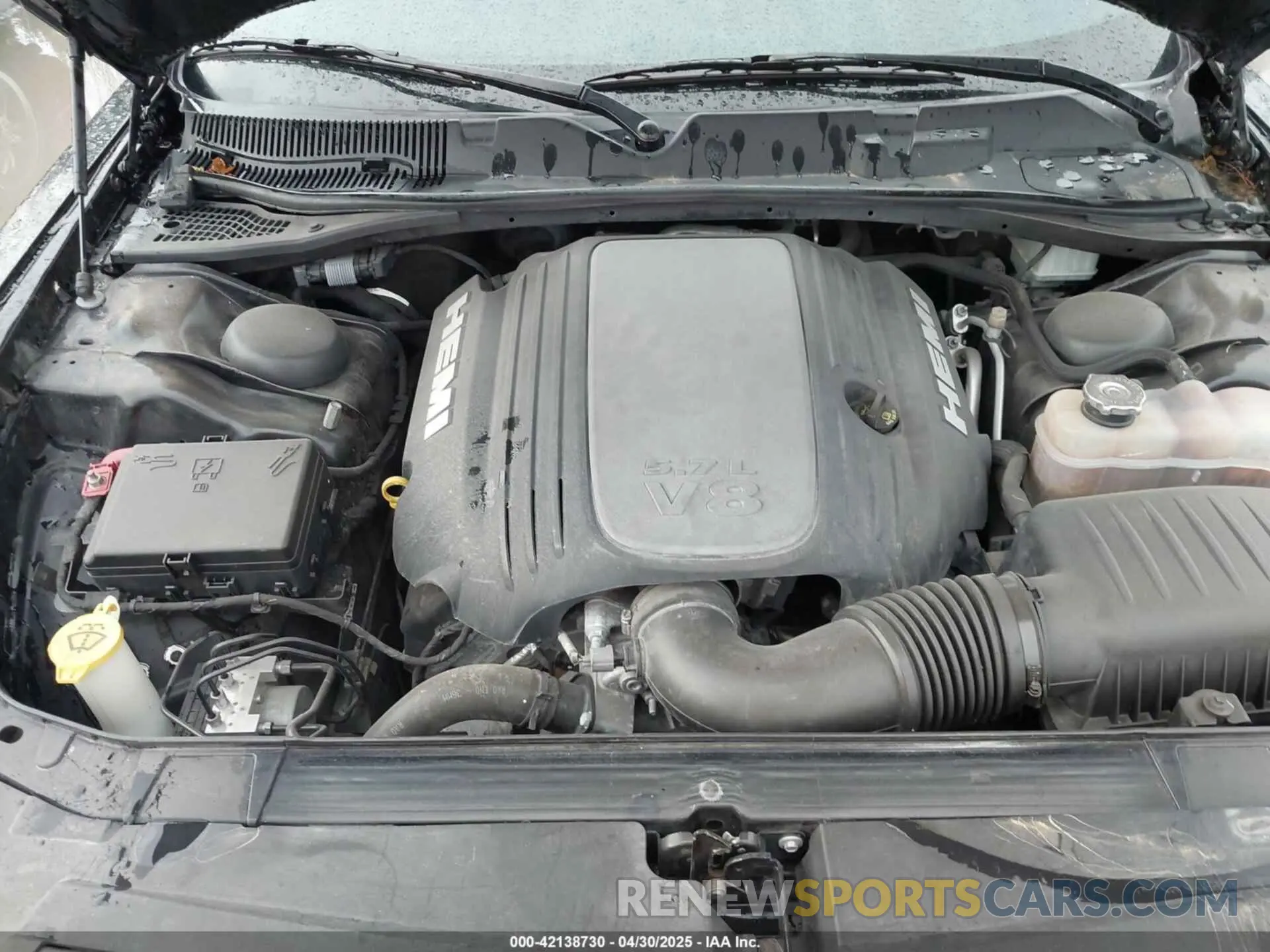 10 Photograph of a damaged car 2C3CDZBT6KH504293 DODGE CHALLENGER 2019