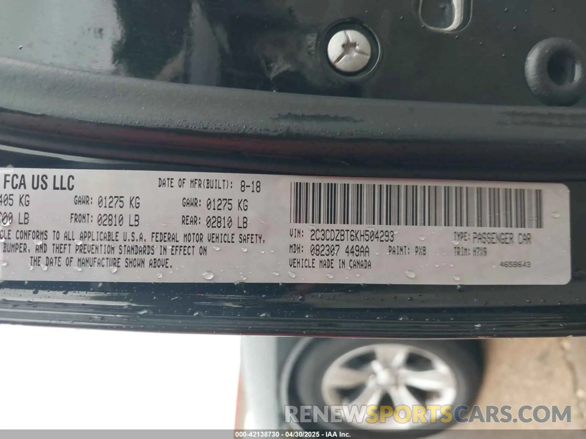 9 Photograph of a damaged car 2C3CDZBT6KH504293 DODGE CHALLENGER 2019