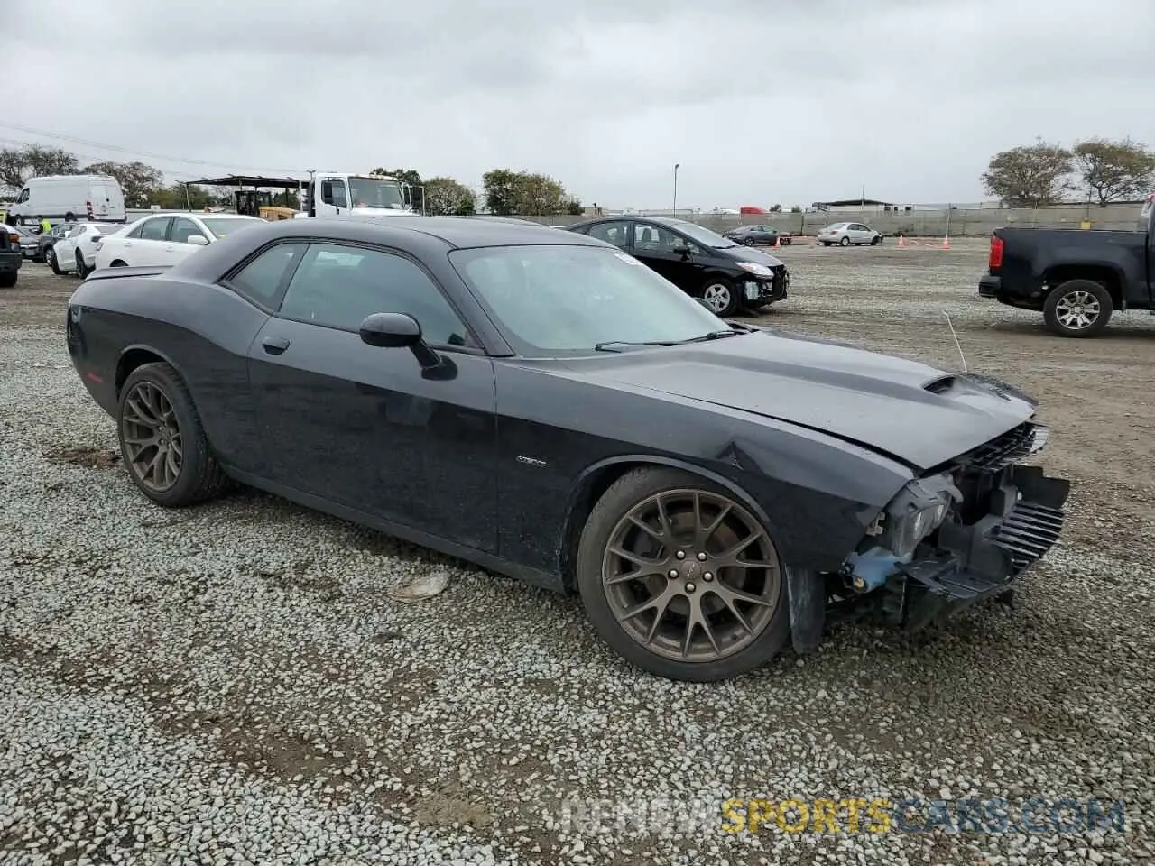 4 Photograph of a damaged car 2C3CDZBT6KH512331 DODGE CHALLENGER 2019