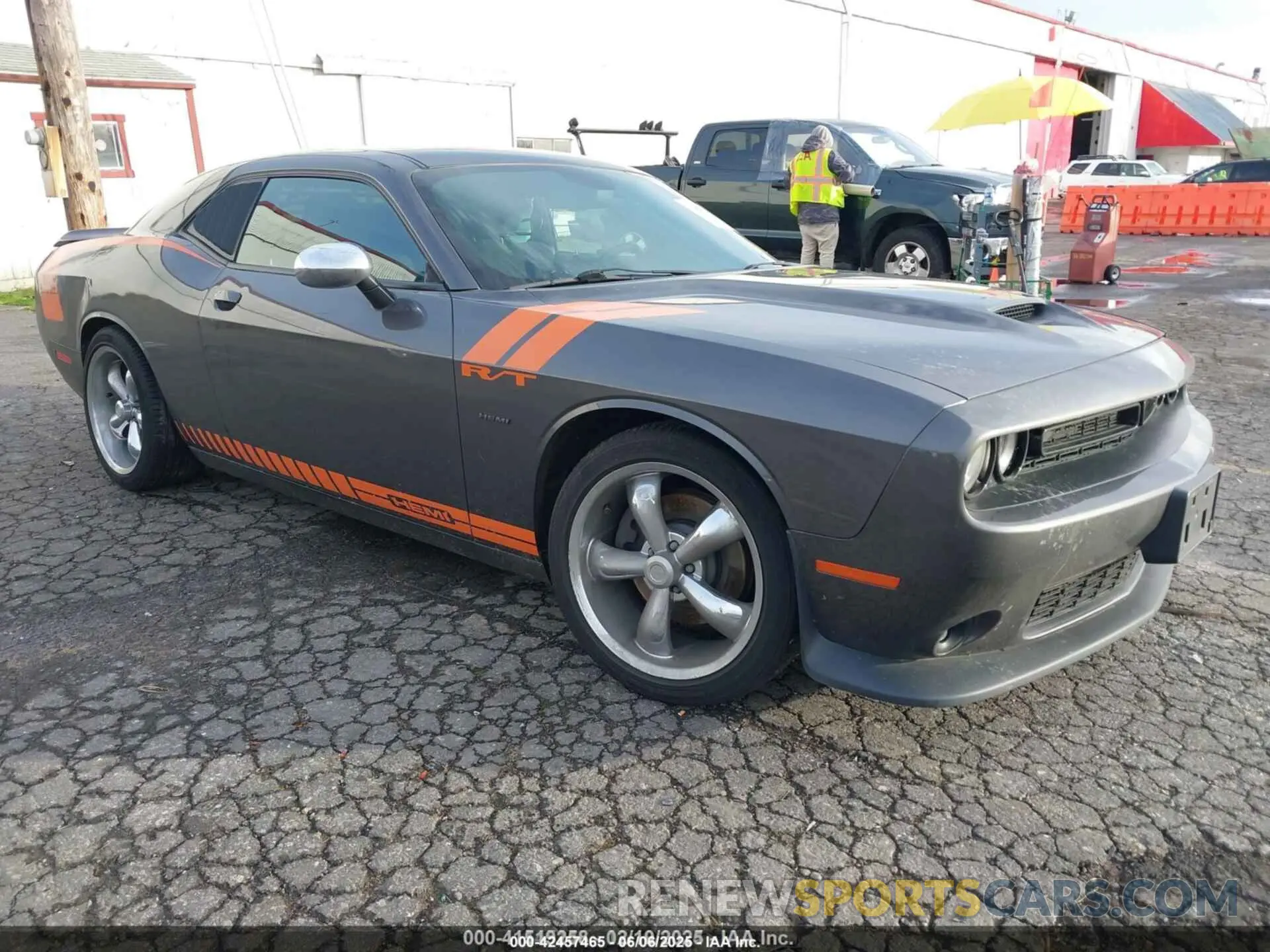 1 Photograph of a damaged car 2C3CDZBT6KH652184 DODGE CHALLENGER 2019