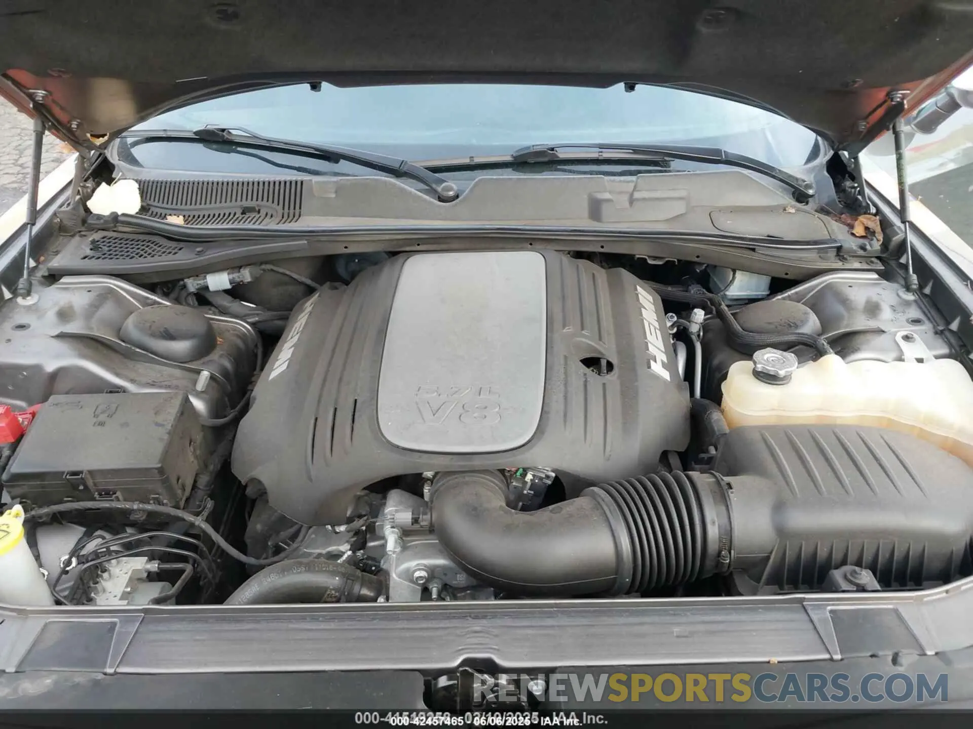 10 Photograph of a damaged car 2C3CDZBT6KH652184 DODGE CHALLENGER 2019