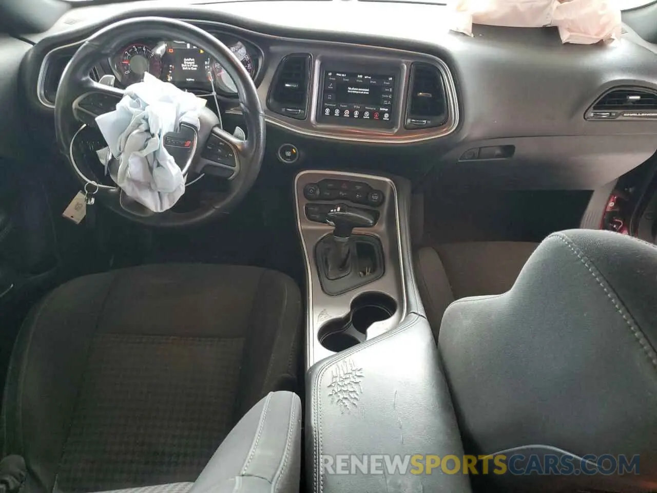 8 Photograph of a damaged car 2C3CDZBT7KH512175 DODGE CHALLENGER 2019