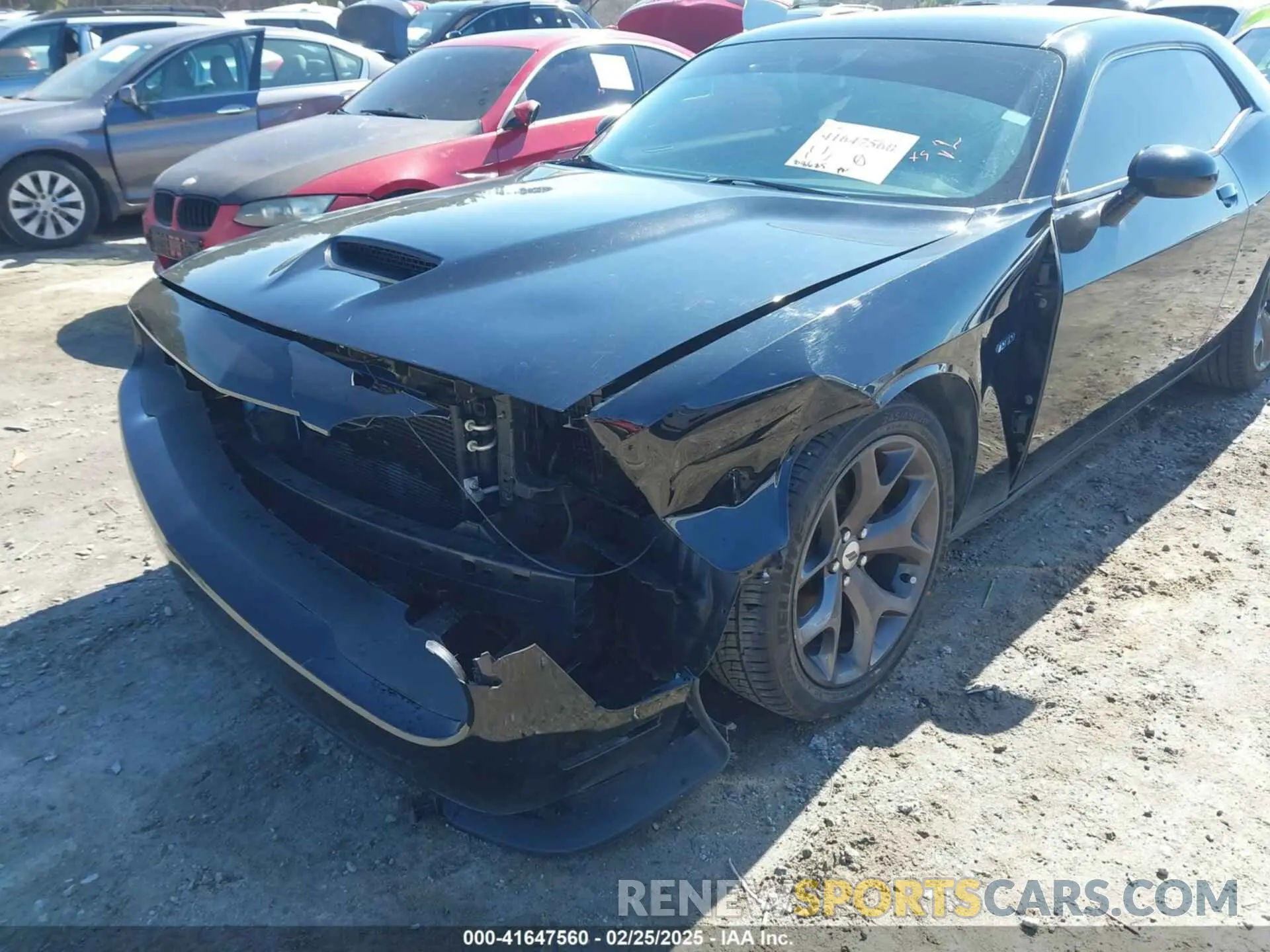 6 Photograph of a damaged car 2C3CDZBT7KH583408 DODGE CHALLENGER 2019