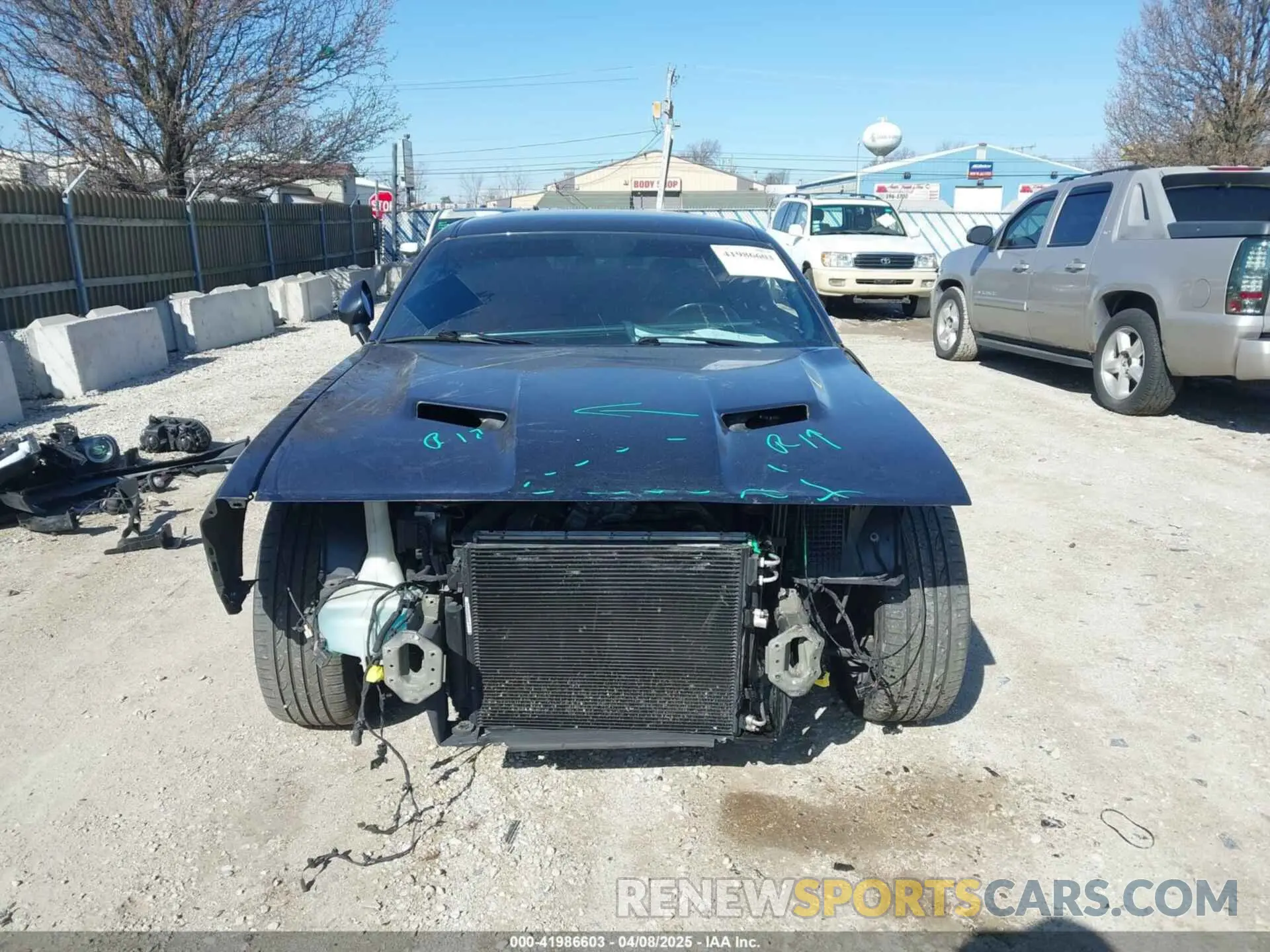 13 Photograph of a damaged car 2C3CDZBT7KH629240 DODGE CHALLENGER 2019