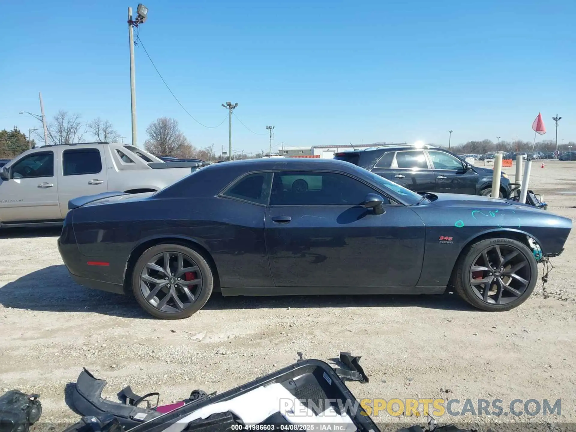 14 Photograph of a damaged car 2C3CDZBT7KH629240 DODGE CHALLENGER 2019