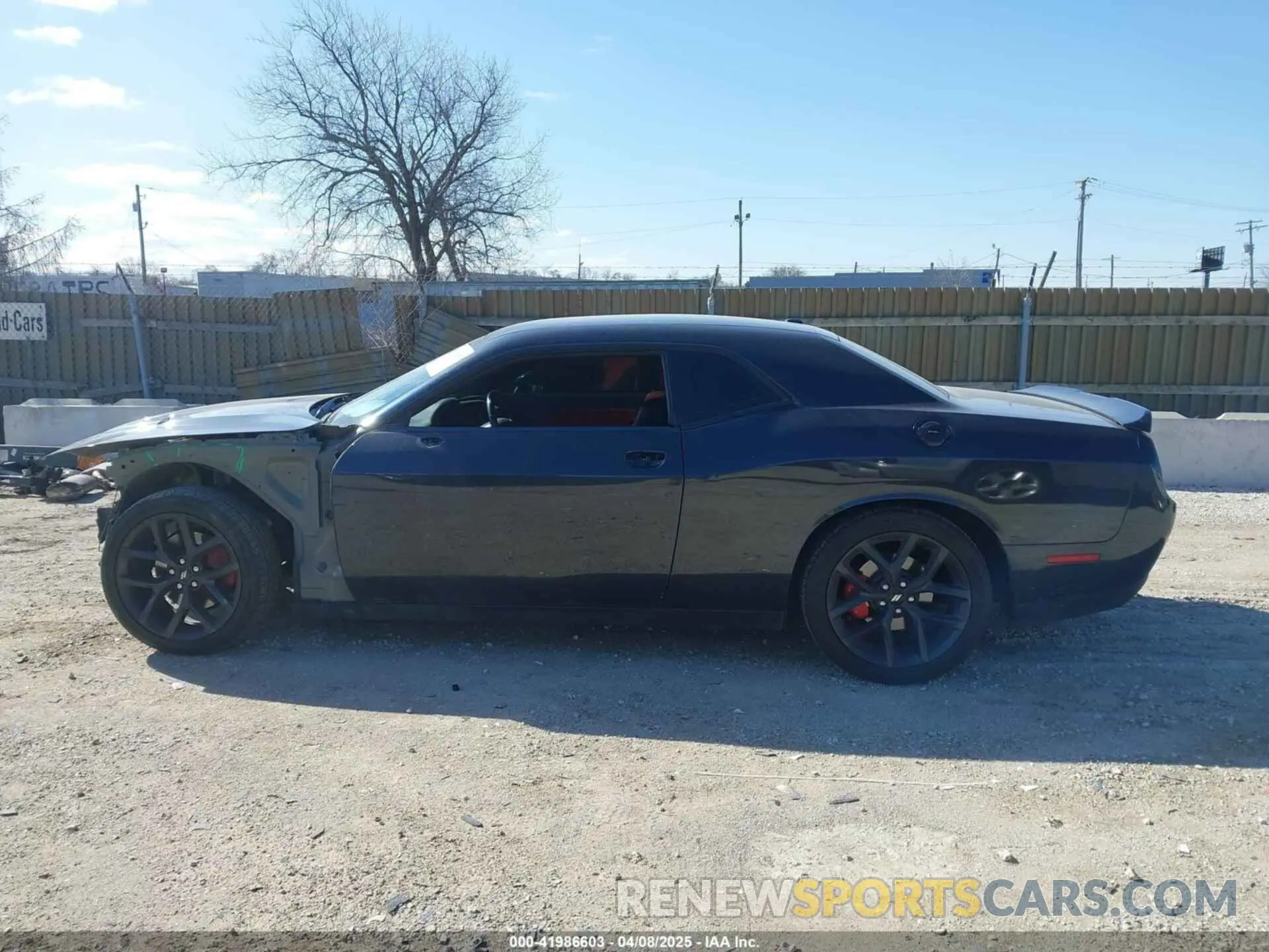 15 Photograph of a damaged car 2C3CDZBT7KH629240 DODGE CHALLENGER 2019