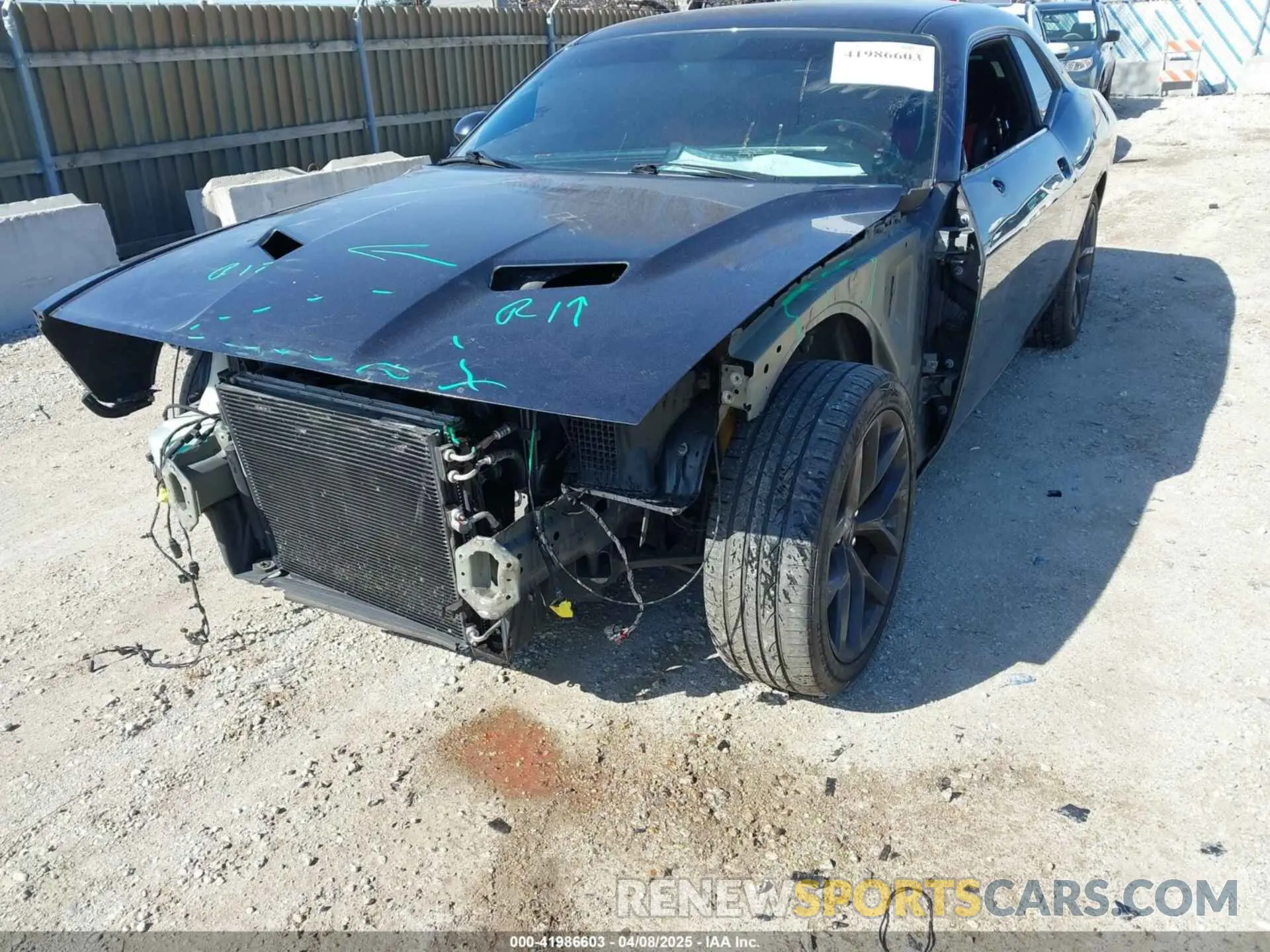 6 Photograph of a damaged car 2C3CDZBT7KH629240 DODGE CHALLENGER 2019