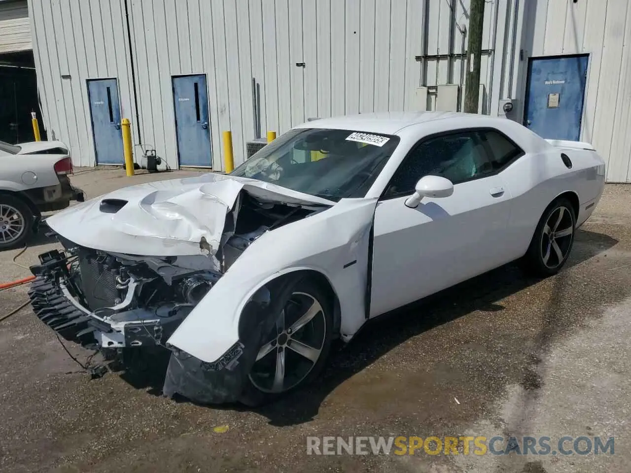 1 Photograph of a damaged car 2C3CDZBT7KH629402 DODGE CHALLENGER 2019