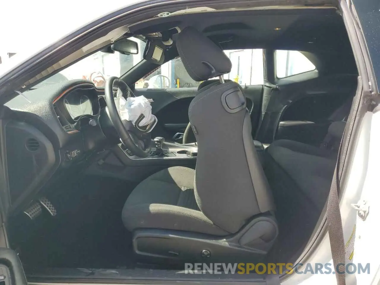 7 Photograph of a damaged car 2C3CDZBT7KH629402 DODGE CHALLENGER 2019