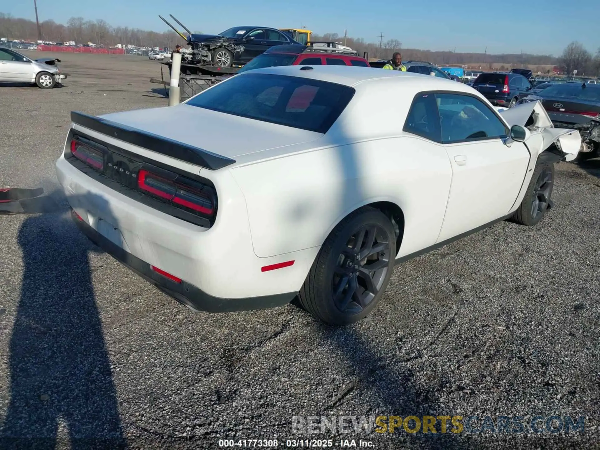 4 Photograph of a damaged car 2C3CDZBT7KH690121 DODGE CHALLENGER 2019