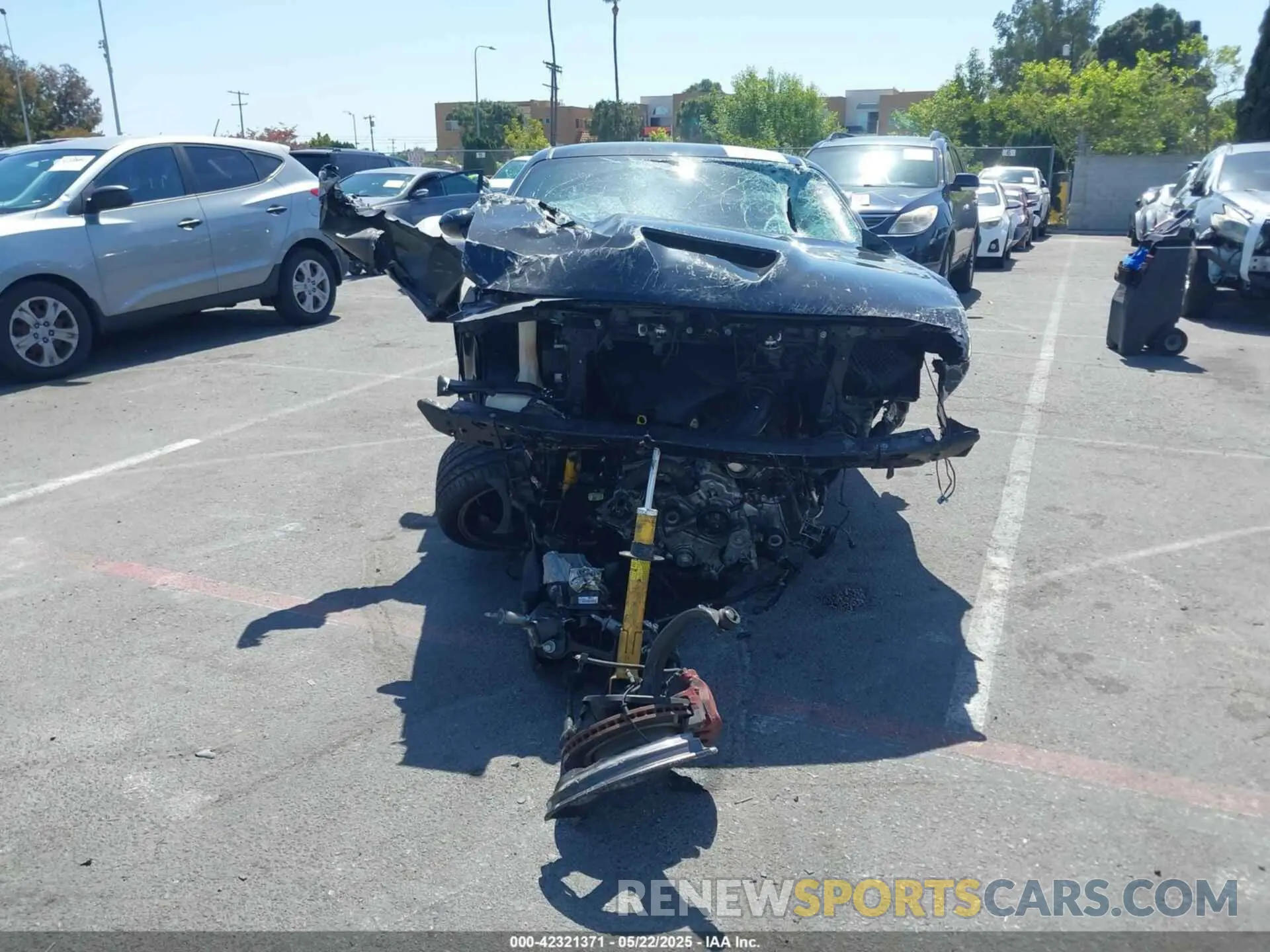 13 Photograph of a damaged car 2C3CDZBT8KH574054 DODGE CHALLENGER 2019