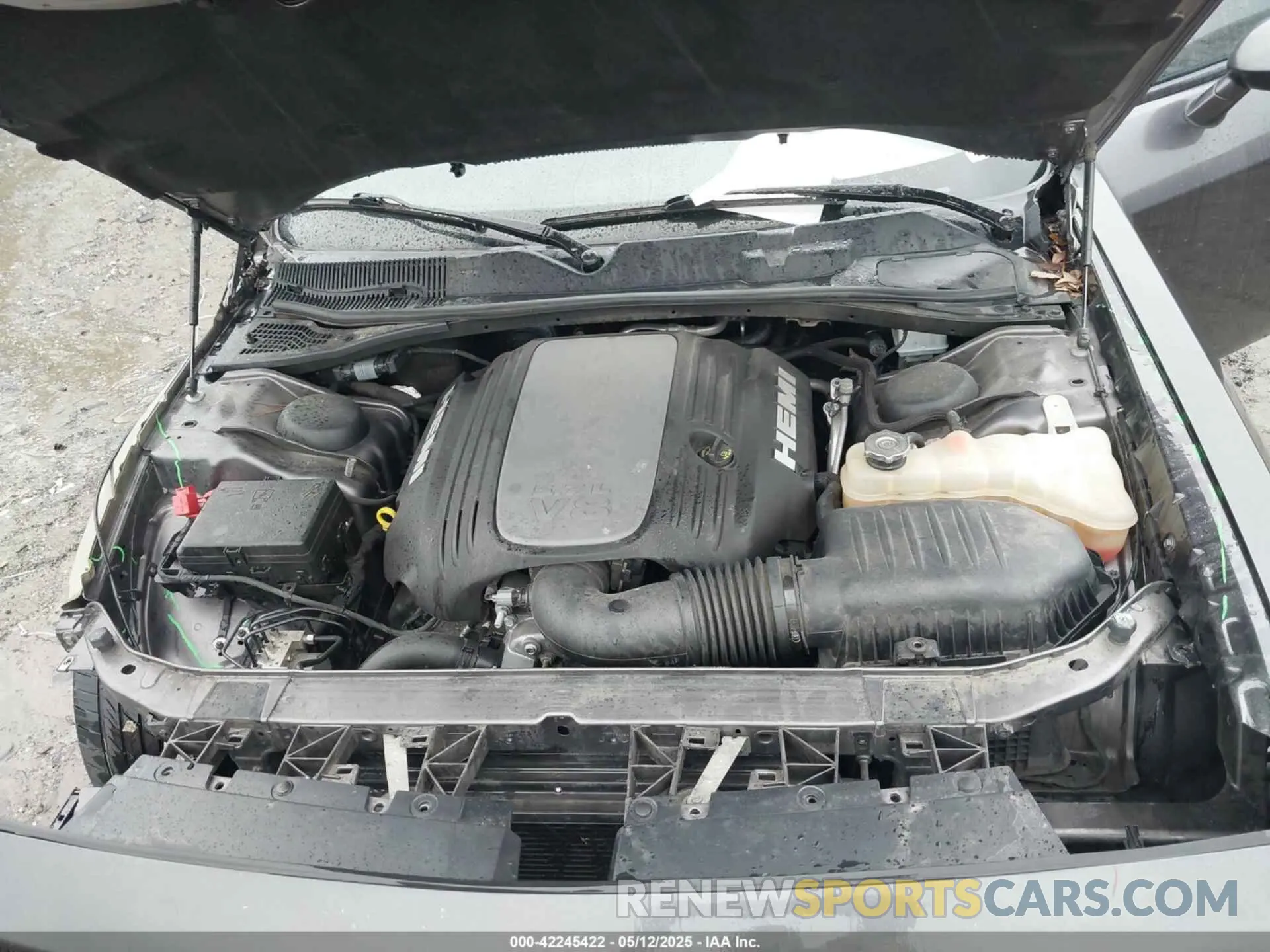 10 Photograph of a damaged car 2C3CDZBT8KH631806 DODGE CHALLENGER 2019