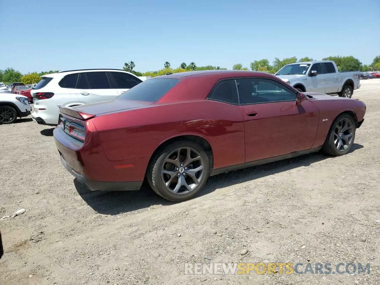 3 Photograph of a damaged car 2C3CDZBT8KH747751 DODGE CHALLENGER 2019
