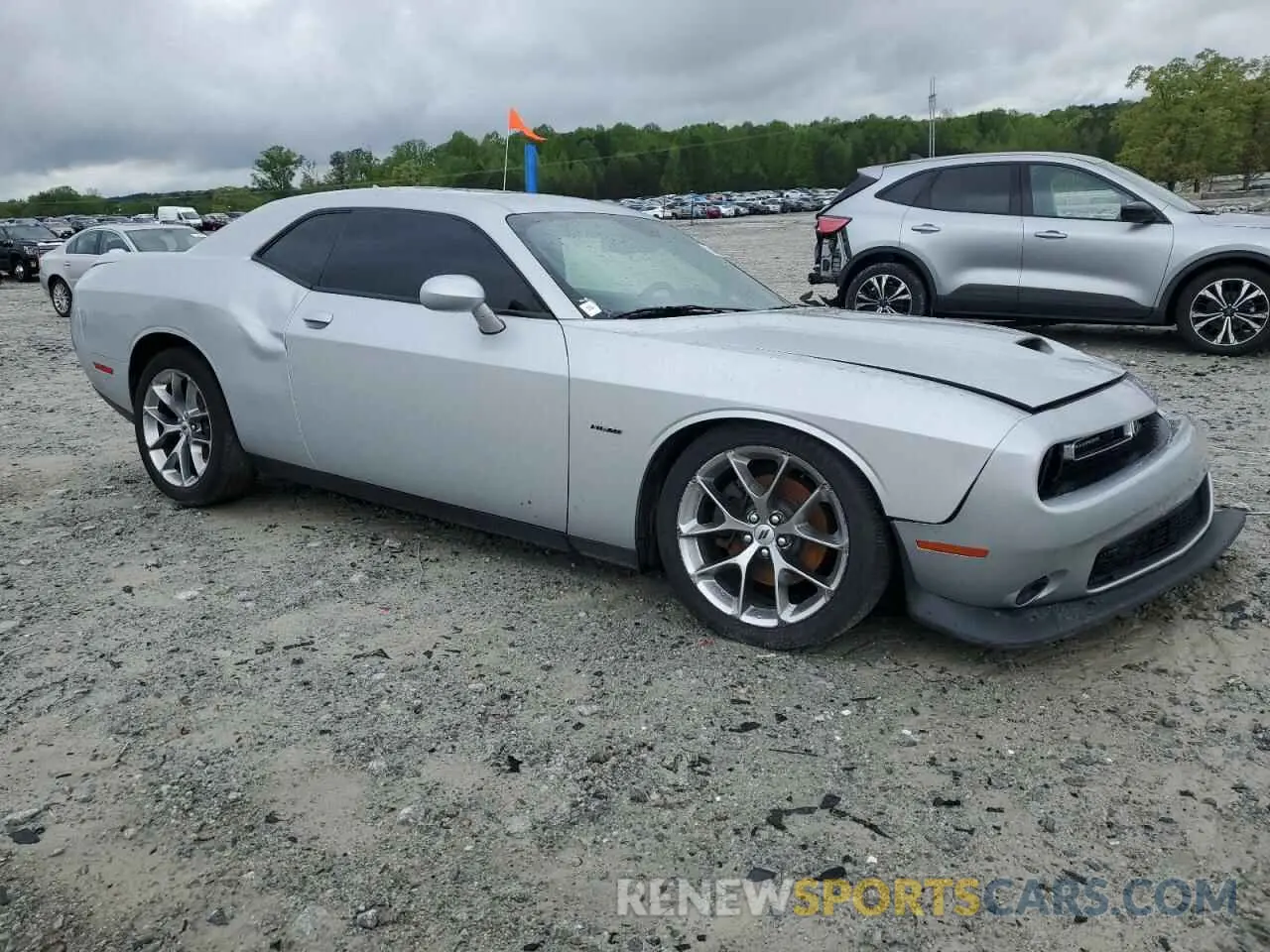 4 Photograph of a damaged car 2C3CDZBT9KH759245 DODGE CHALLENGER 2019
