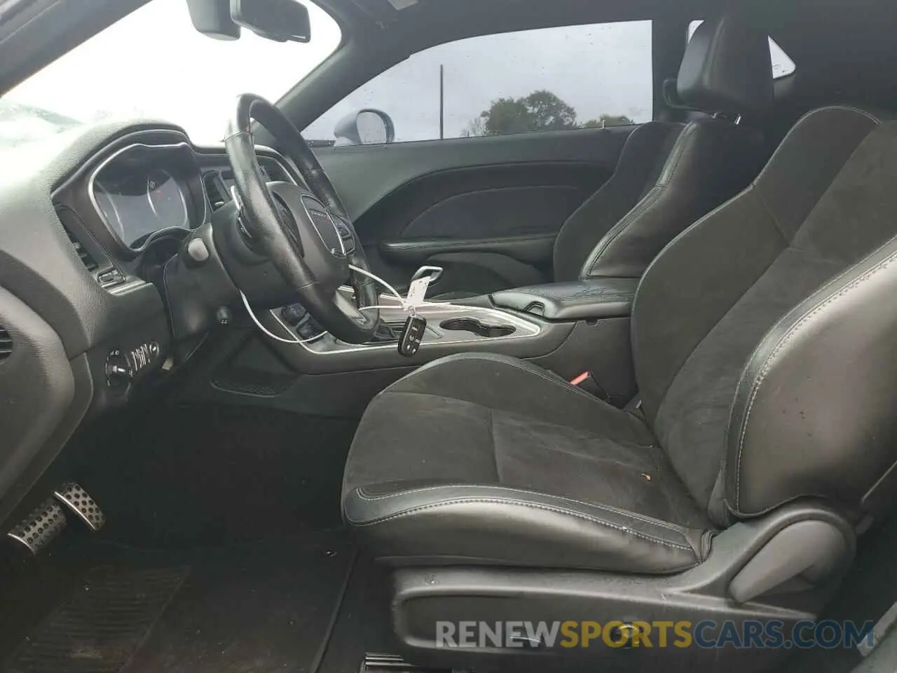 7 Photograph of a damaged car 2C3CDZBT9KH759245 DODGE CHALLENGER 2019
