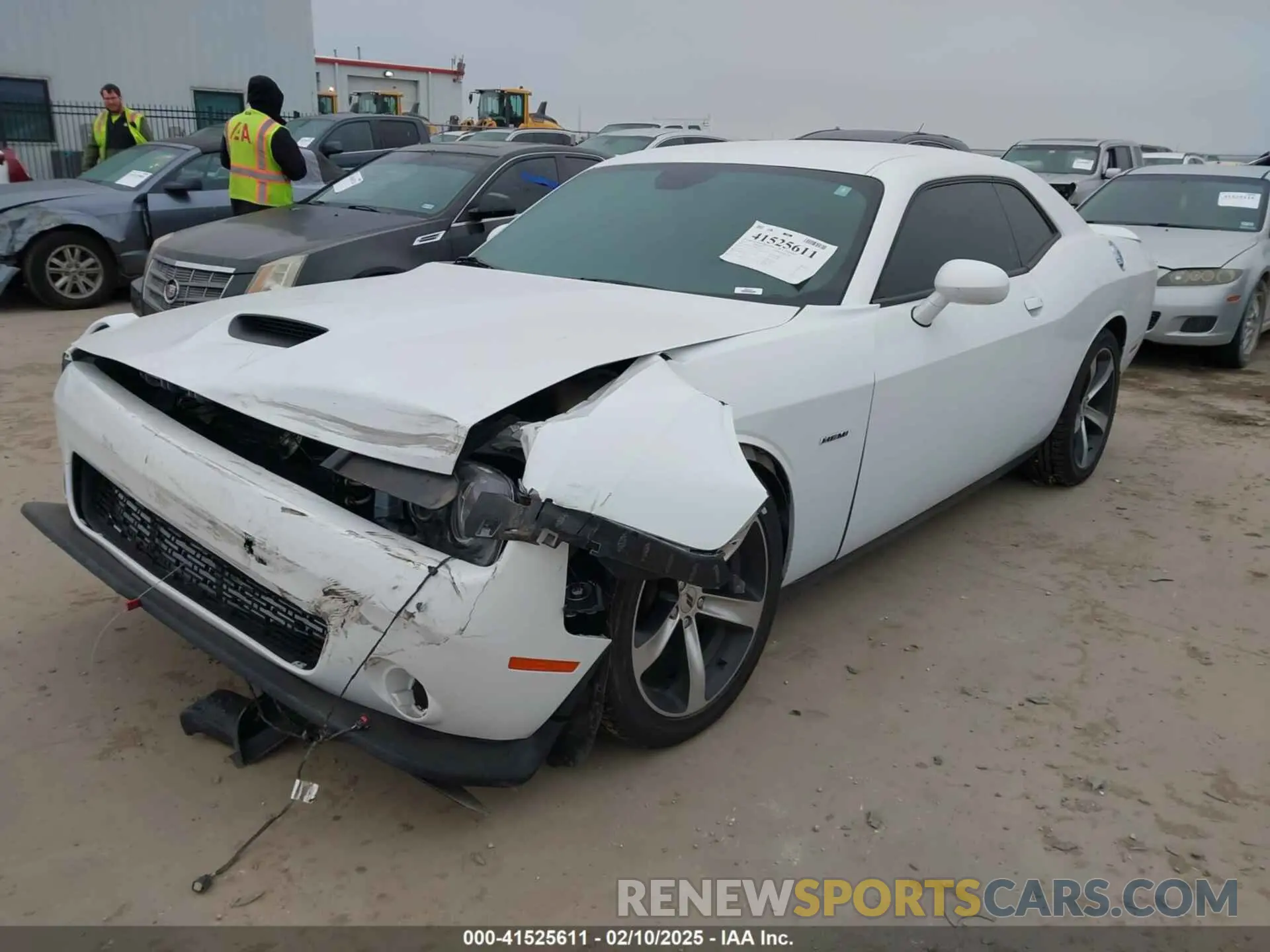 2 Photograph of a damaged car 2C3CDZBTXKH513336 DODGE CHALLENGER 2019
