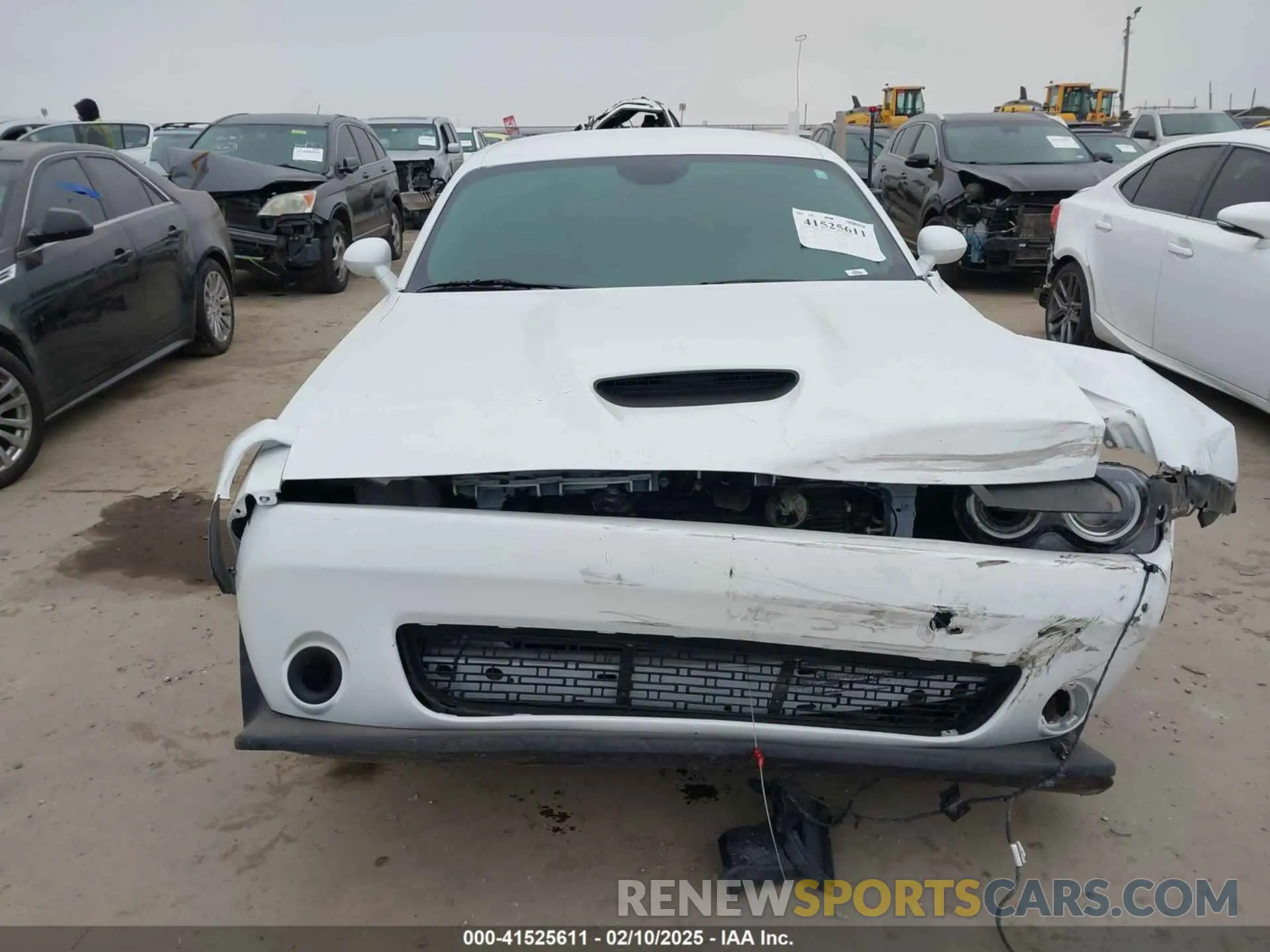 6 Photograph of a damaged car 2C3CDZBTXKH513336 DODGE CHALLENGER 2019