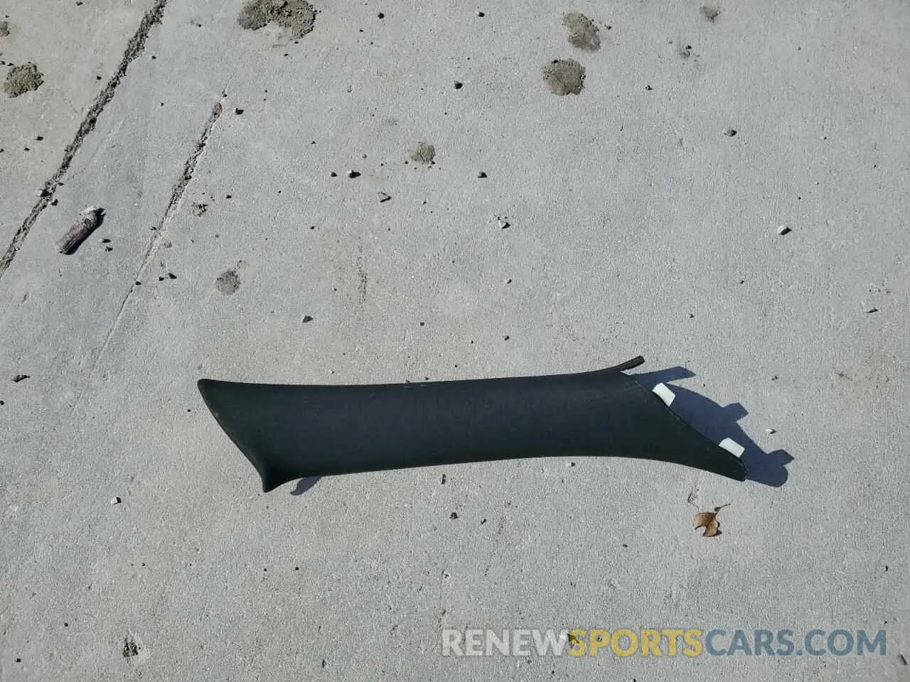 14 Photograph of a damaged car 2C3CDZBTXKH613775 DODGE CHALLENGER 2019