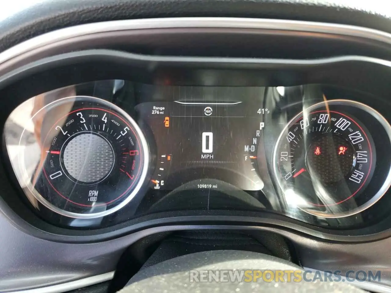9 Photograph of a damaged car 2C3CDZBTXKH613775 DODGE CHALLENGER 2019