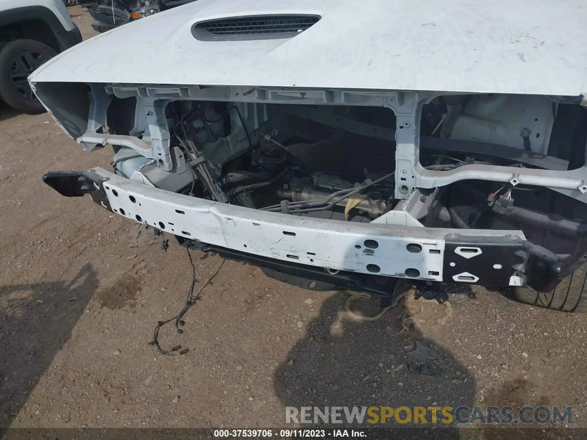 6 Photograph of a damaged car 2C3CDZBTXKH641401 DODGE CHALLENGER 2019