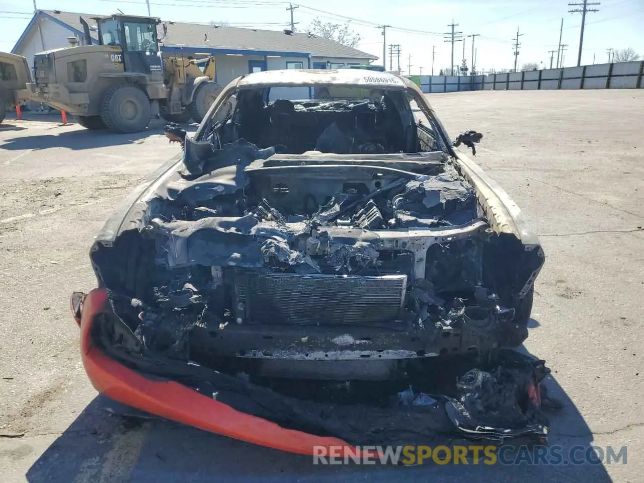 5 Photograph of a damaged car 2C3CDZC90KH718568 DODGE CHALLENGER 2019