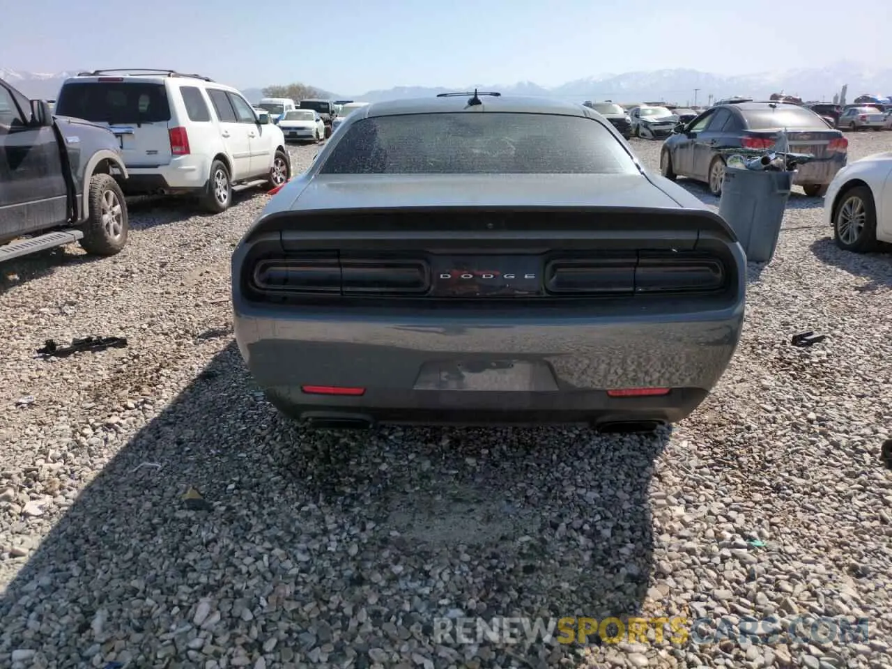 6 Photograph of a damaged car 2C3CDZC94KH674882 DODGE CHALLENGER 2019