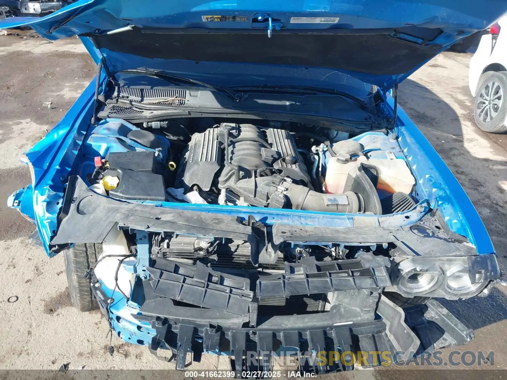 10 Photograph of a damaged car 2C3CDZFJ0KH552252 DODGE CHALLENGER 2019
