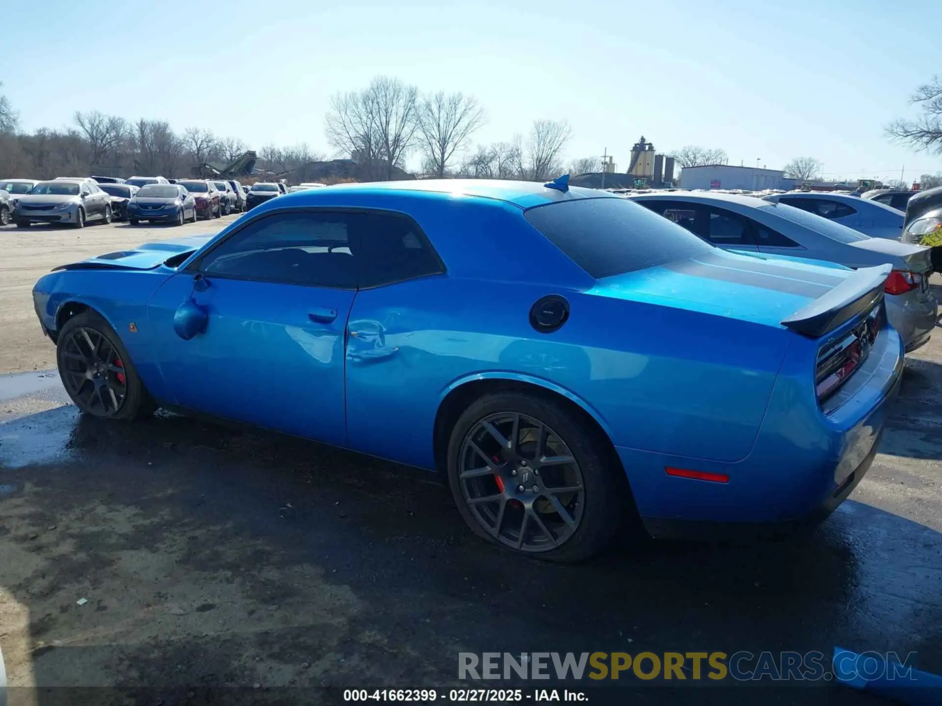 15 Photograph of a damaged car 2C3CDZFJ0KH552252 DODGE CHALLENGER 2019