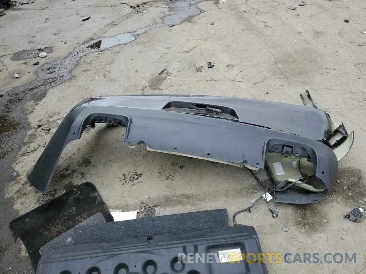 12 Photograph of a damaged car 2C3CDZFJ0KH574817 DODGE CHALLENGER 2019